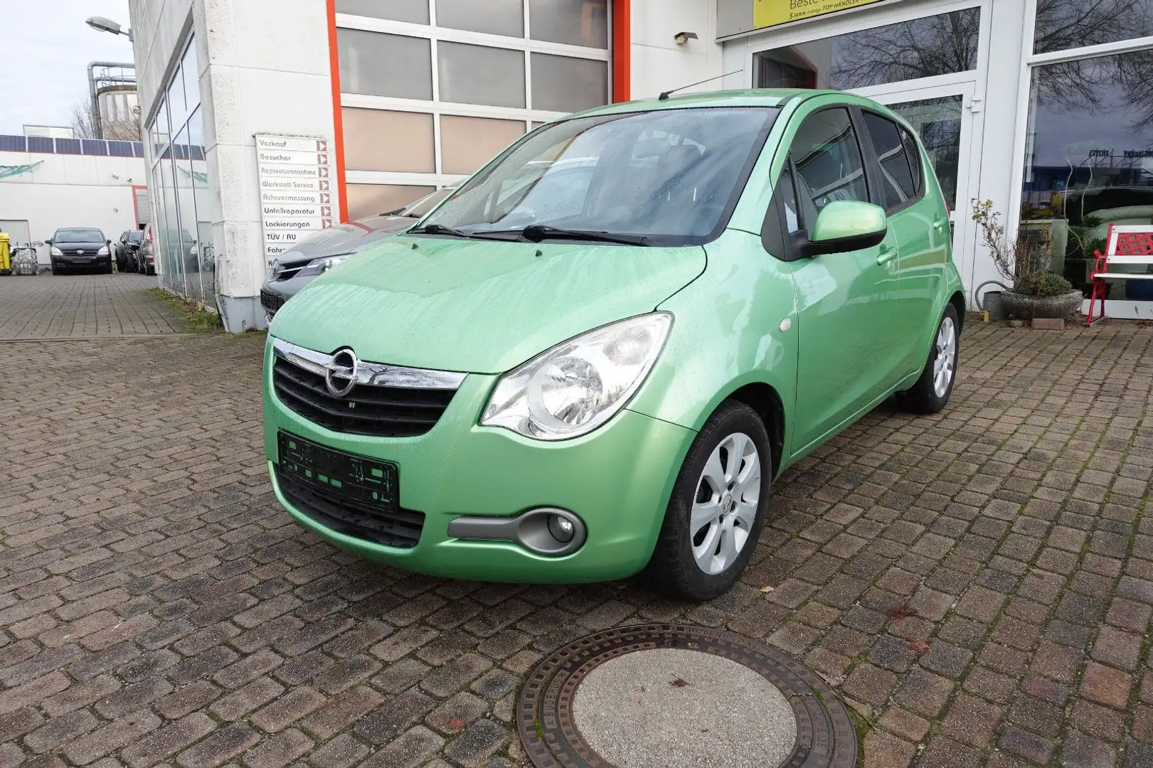 Opel Agila 1.0l ecoFLEX Edition Groen - 1