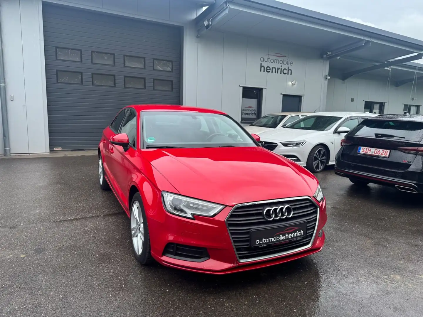 Audi A3 Limousine 1.6 TDI S-tronic,Facelift,Navi,Shz Rot - 1