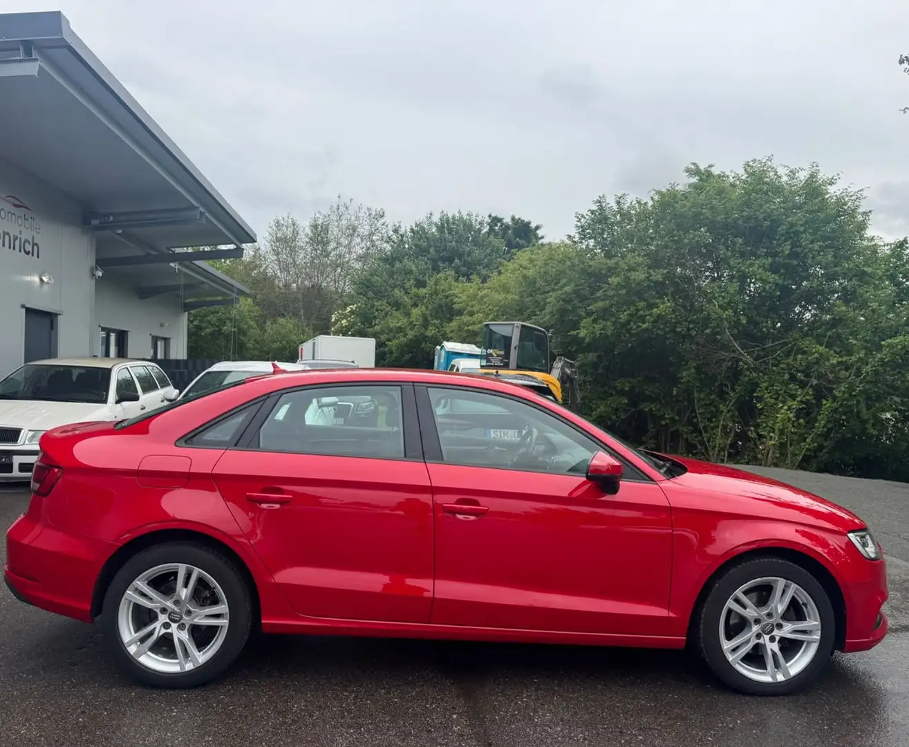 Audi A3 Limousine 1.6 TDI S-tronic,Facelift,Navi,Shz Rot - 2