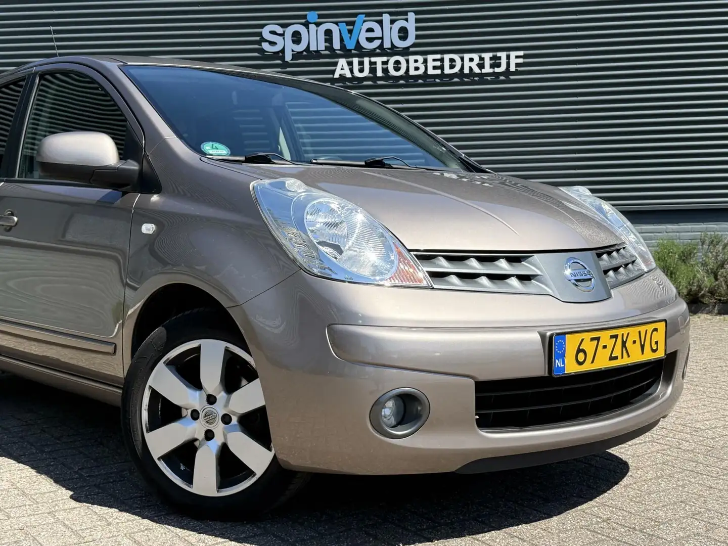 Nissan Note 1.6 Acenta BJ`08 AUTOM. NAP NL Airco Trekhaak Elek Коричневий - 2