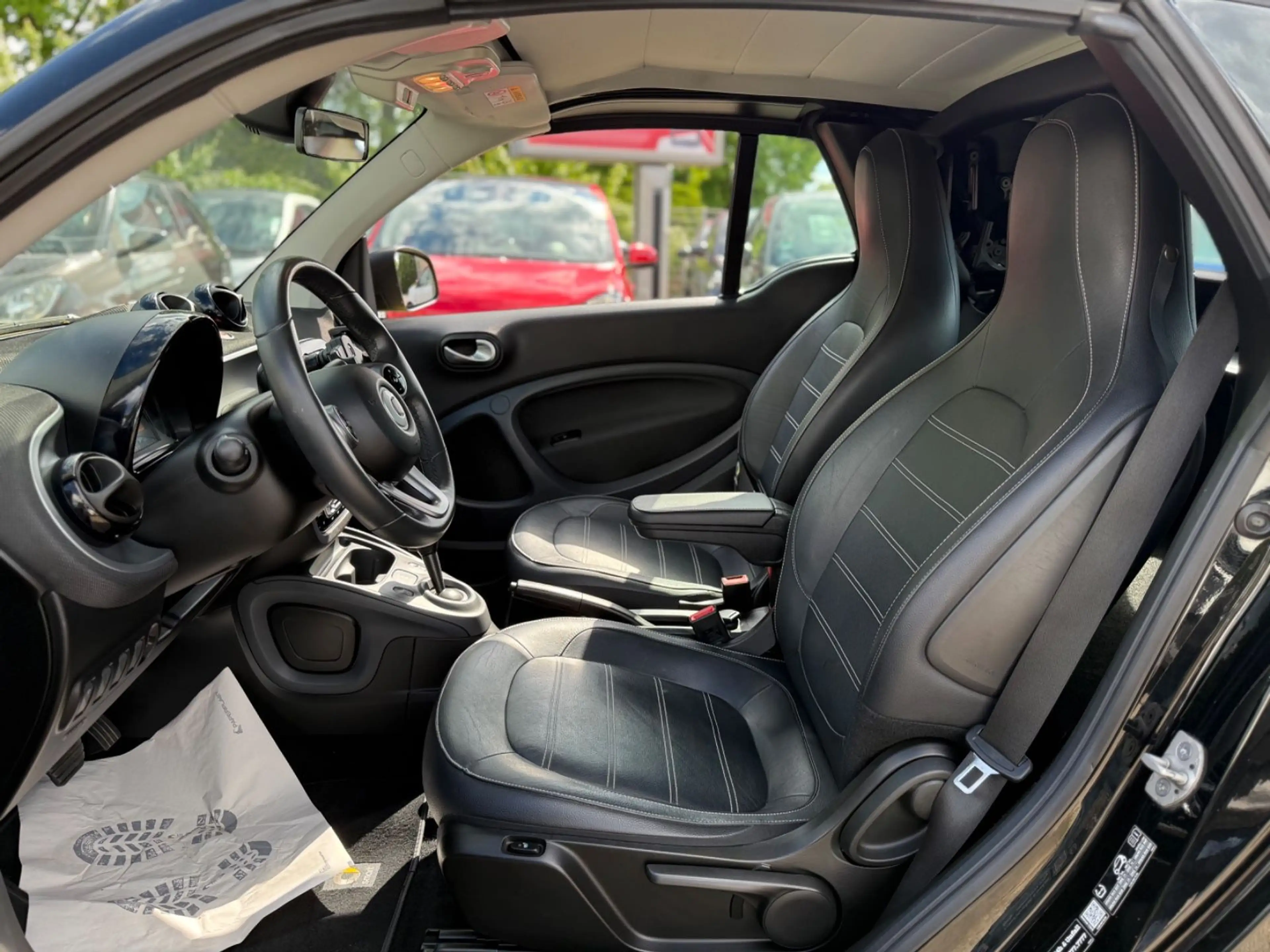 smart forTwo CABRIO*PRIME*SITZHEIZUNG*90PS*LEDER* — photo 35