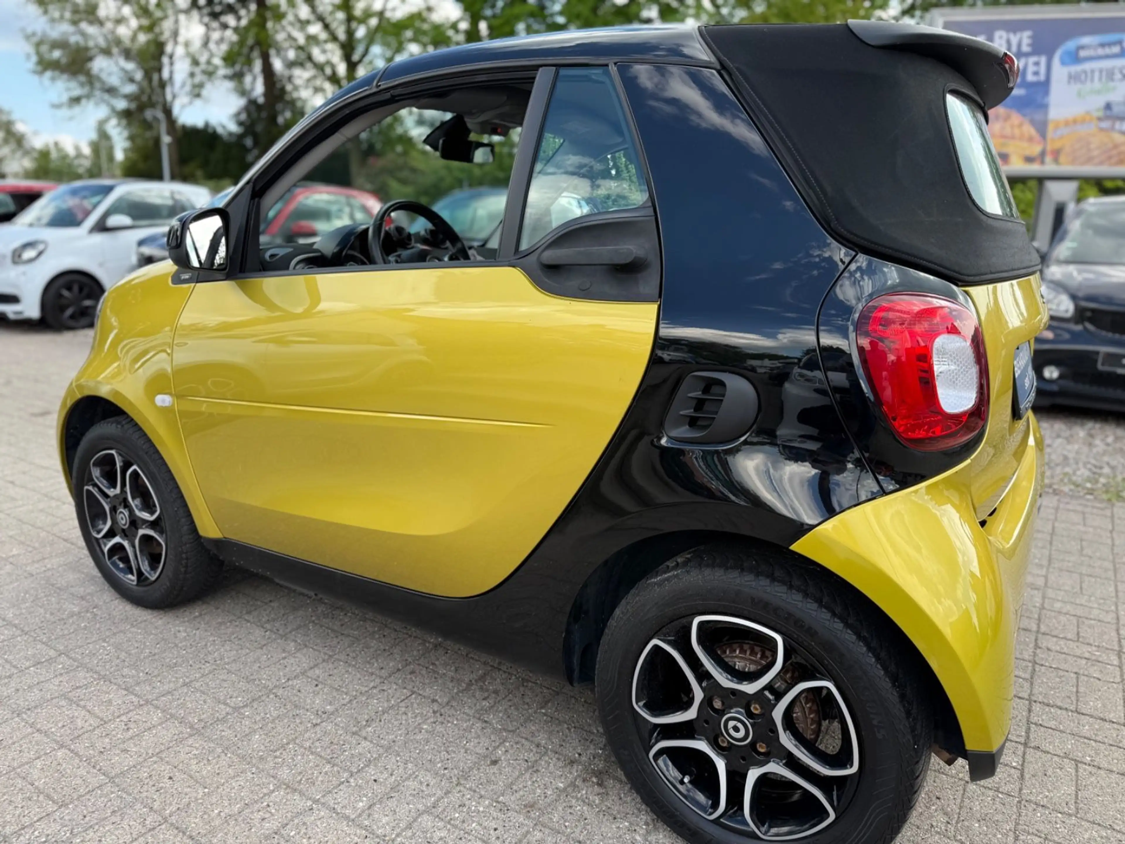 smart forTwo CABRIO*PRIME*SITZHEIZUNG*90PS*LEDER* — photo 17