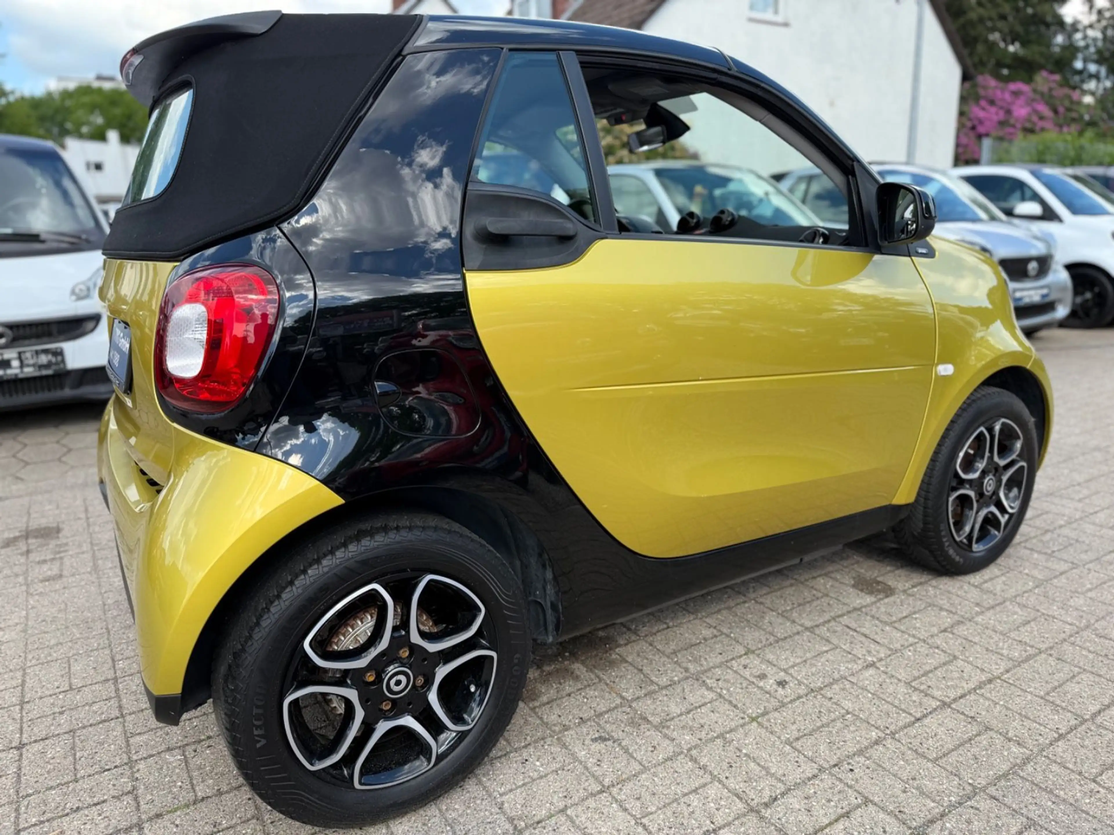 smart forTwo CABRIO*PRIME*SITZHEIZUNG*90PS*LEDER* — photo 13