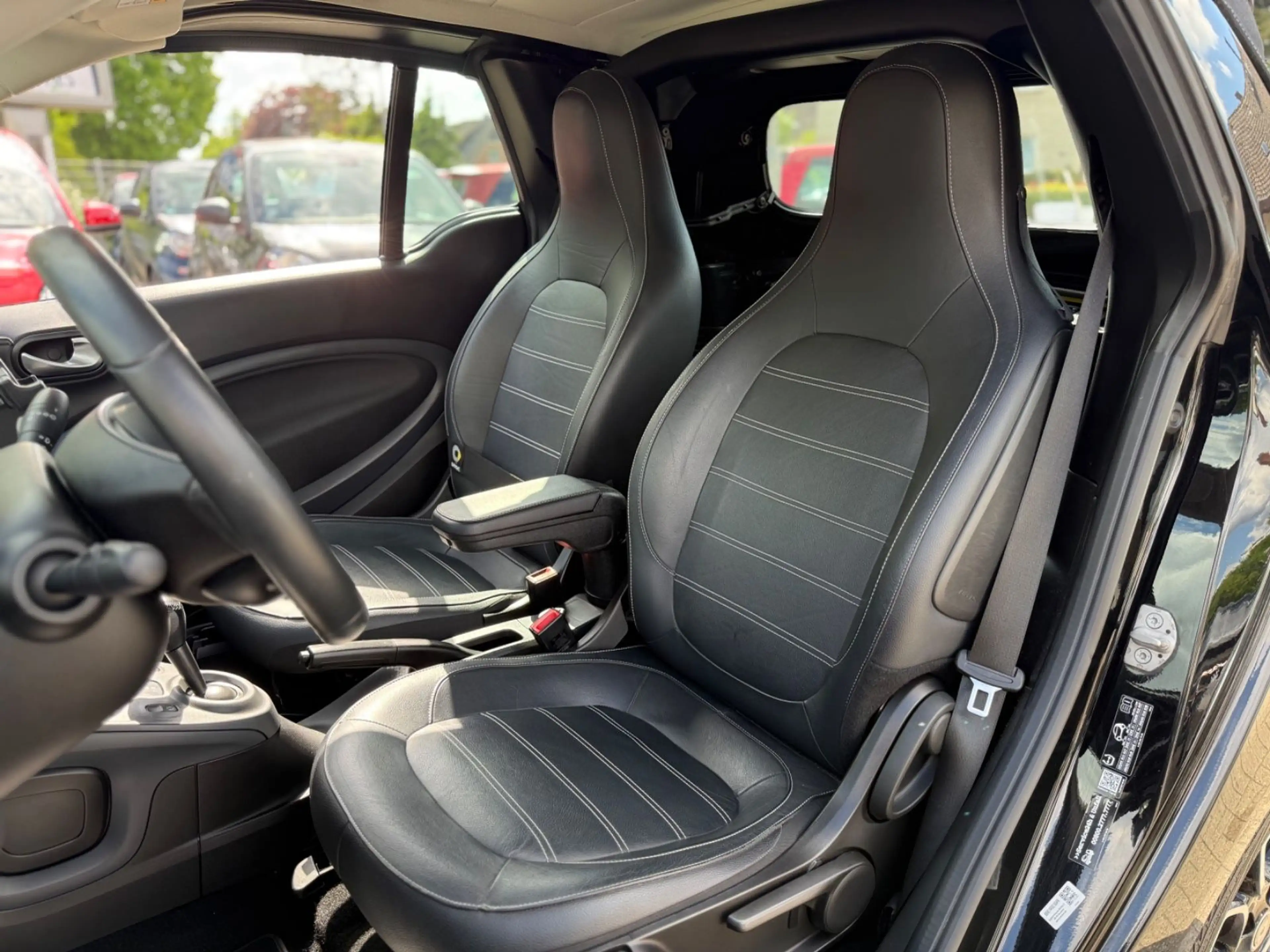 smart forTwo CABRIO*PRIME*SITZHEIZUNG*90PS*LEDER* — photo 34