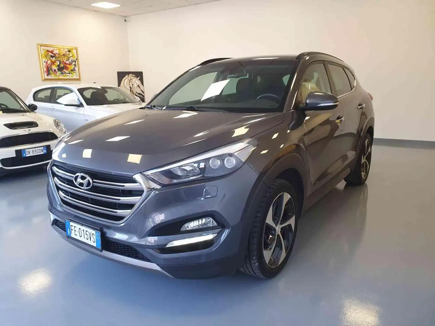 Hyundai TUCSON 2.0 CRDi 4WD XPossible Gris - 1