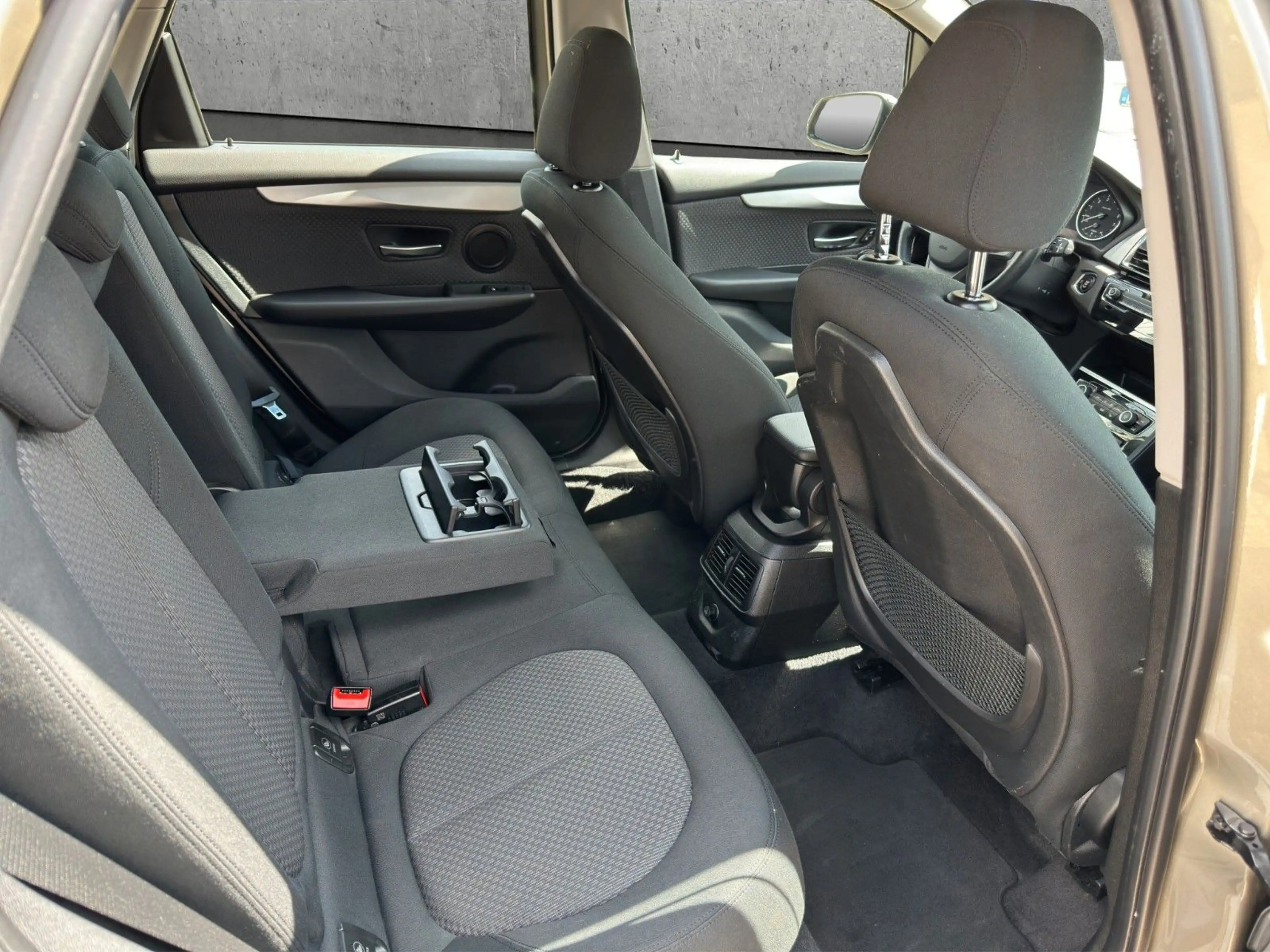 BMW 216 i *8FACHBEREIFT*TEMPOMAT*SHEFT* — photo 15