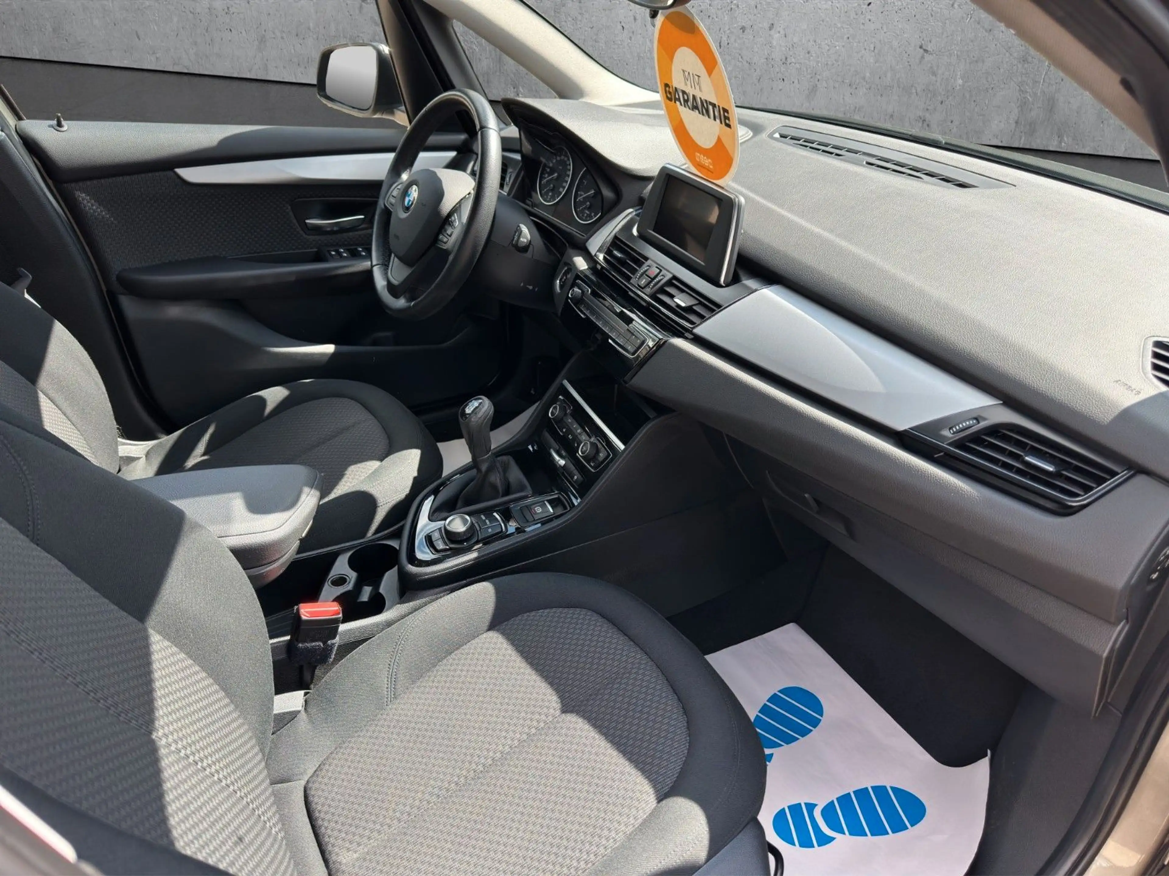 BMW 216 i *8FACHBEREIFT*TEMPOMAT*SHEFT* — photo 10