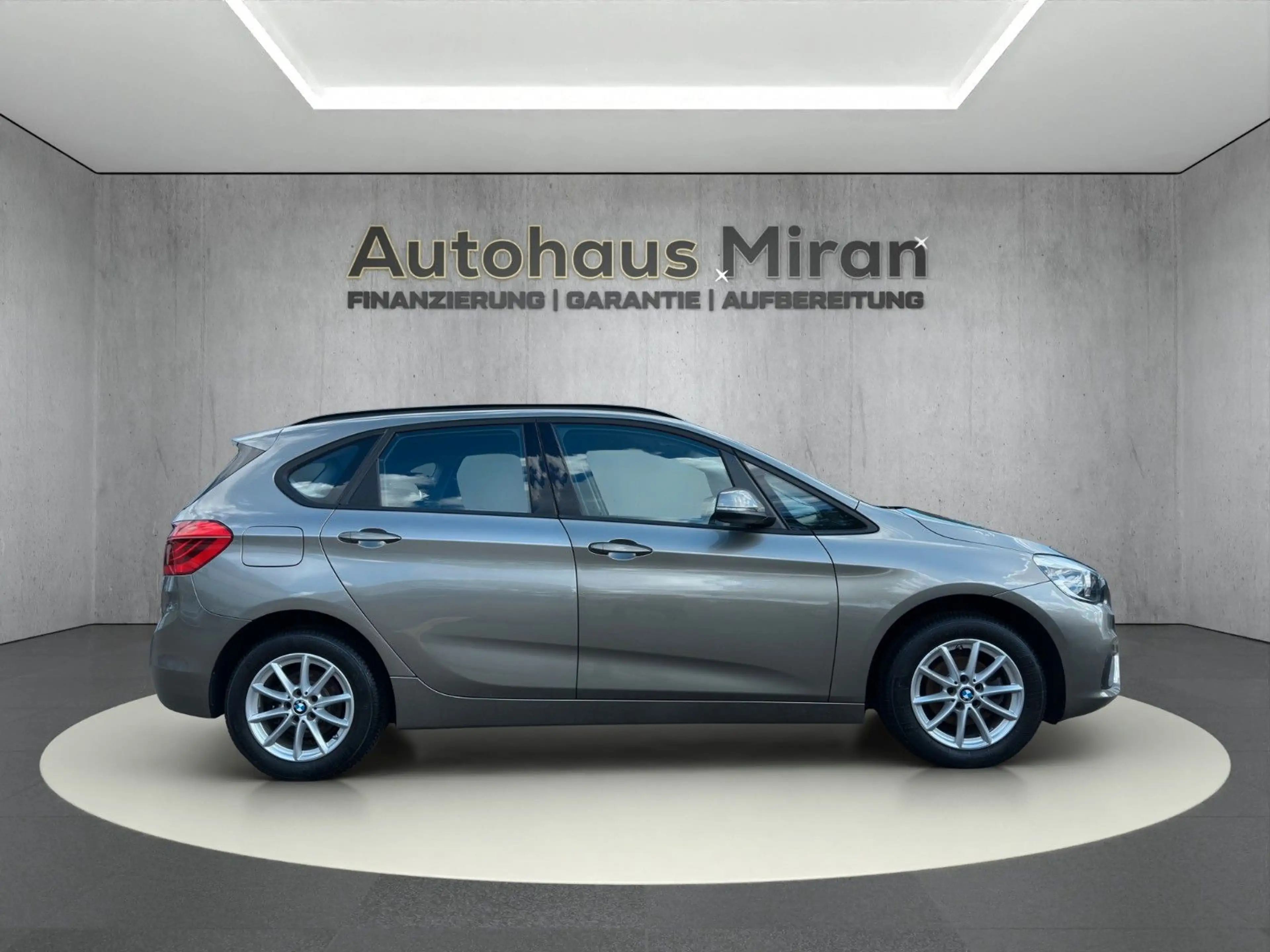 BMW 216 i *8FACHBEREIFT*TEMPOMAT*SHEFT* — photo 13
