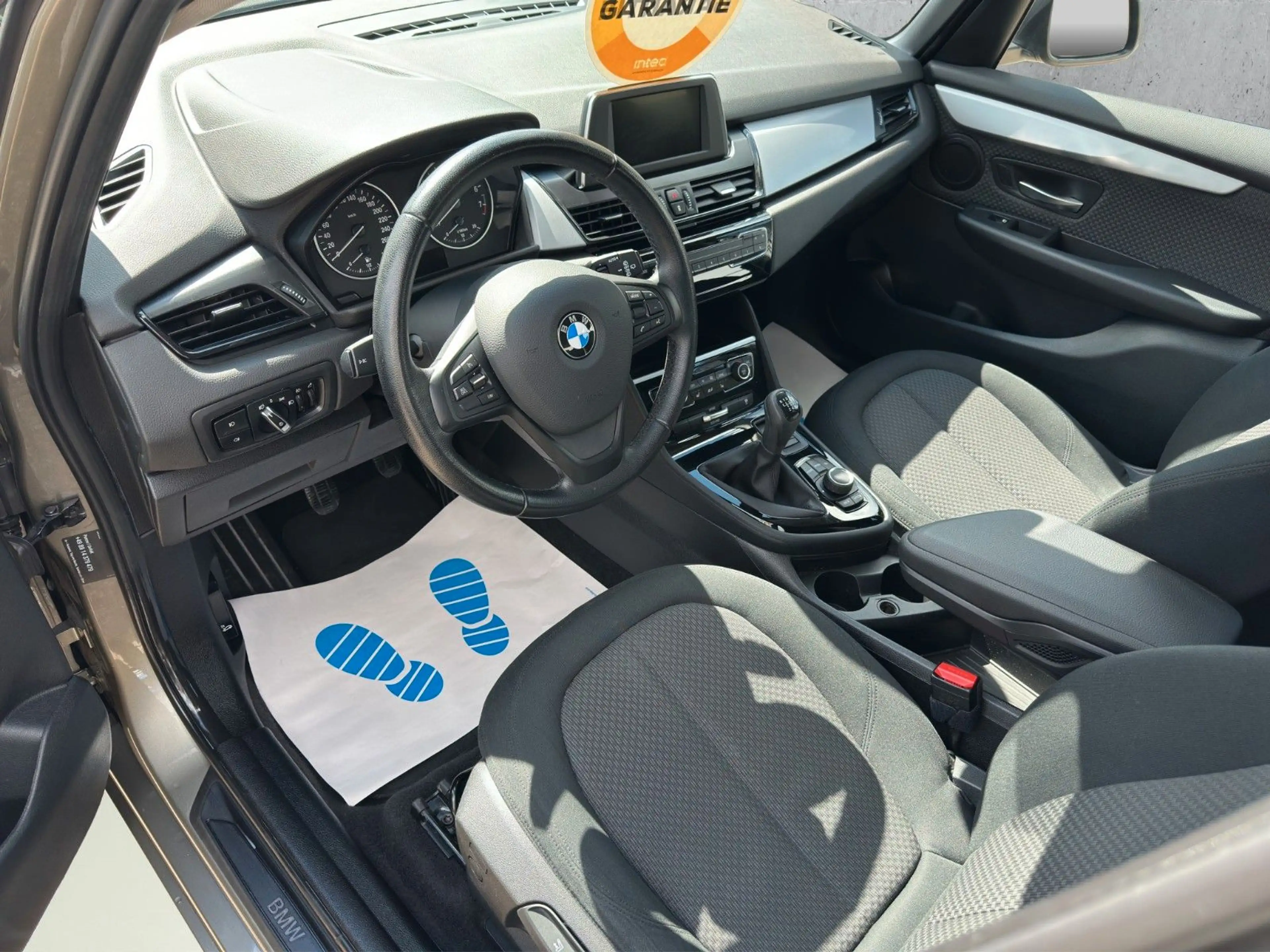 BMW 216 i *8FACHBEREIFT*TEMPOMAT*SHEFT* — photo 2