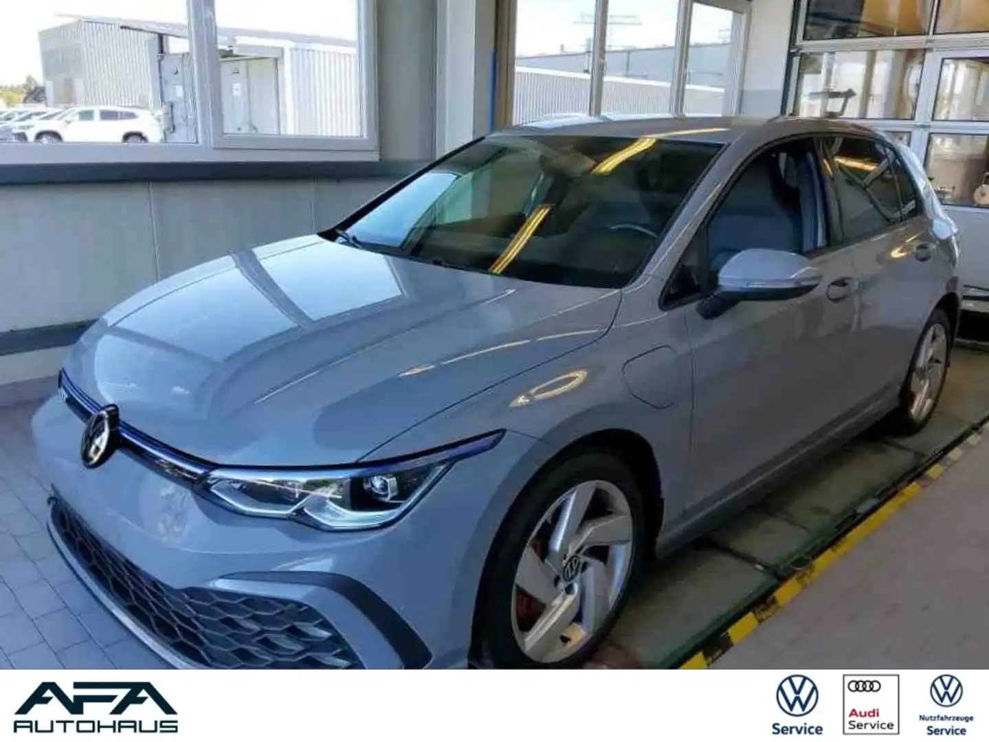Volkswagen Golf VIII GTE 1.4 TSI DSG IQ.Light*RFK*ACC*Navi Grau - 1