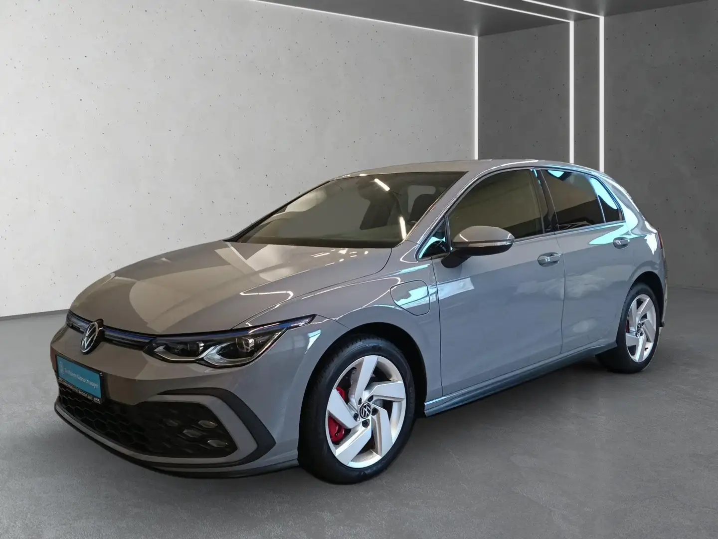 Volkswagen Golf VIII GTE 1.4 TSI DSG IQ.Light*RFK*ACC*Navi Grau - 2