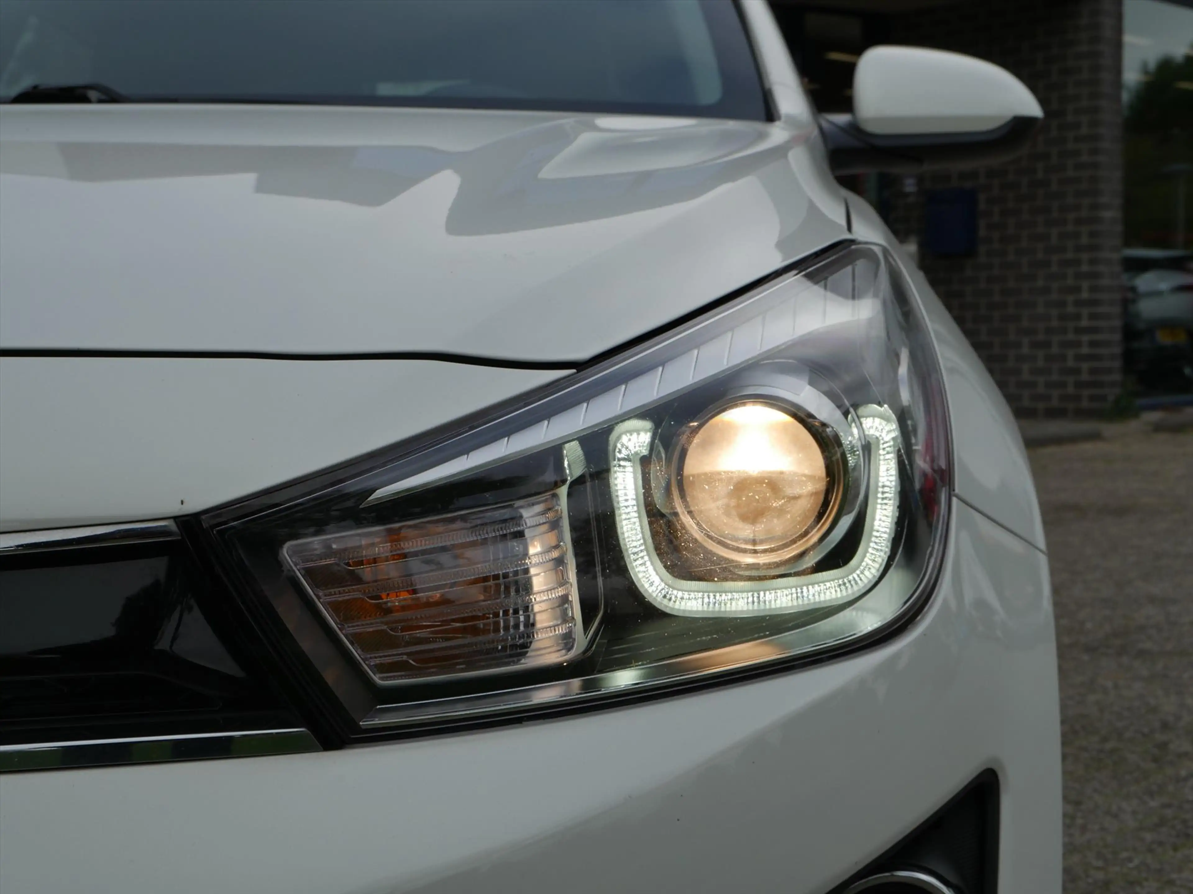 Kia Rio 1.0 T-GDI MHEV EcoDynamics 100pk DynamicLine — photo 15