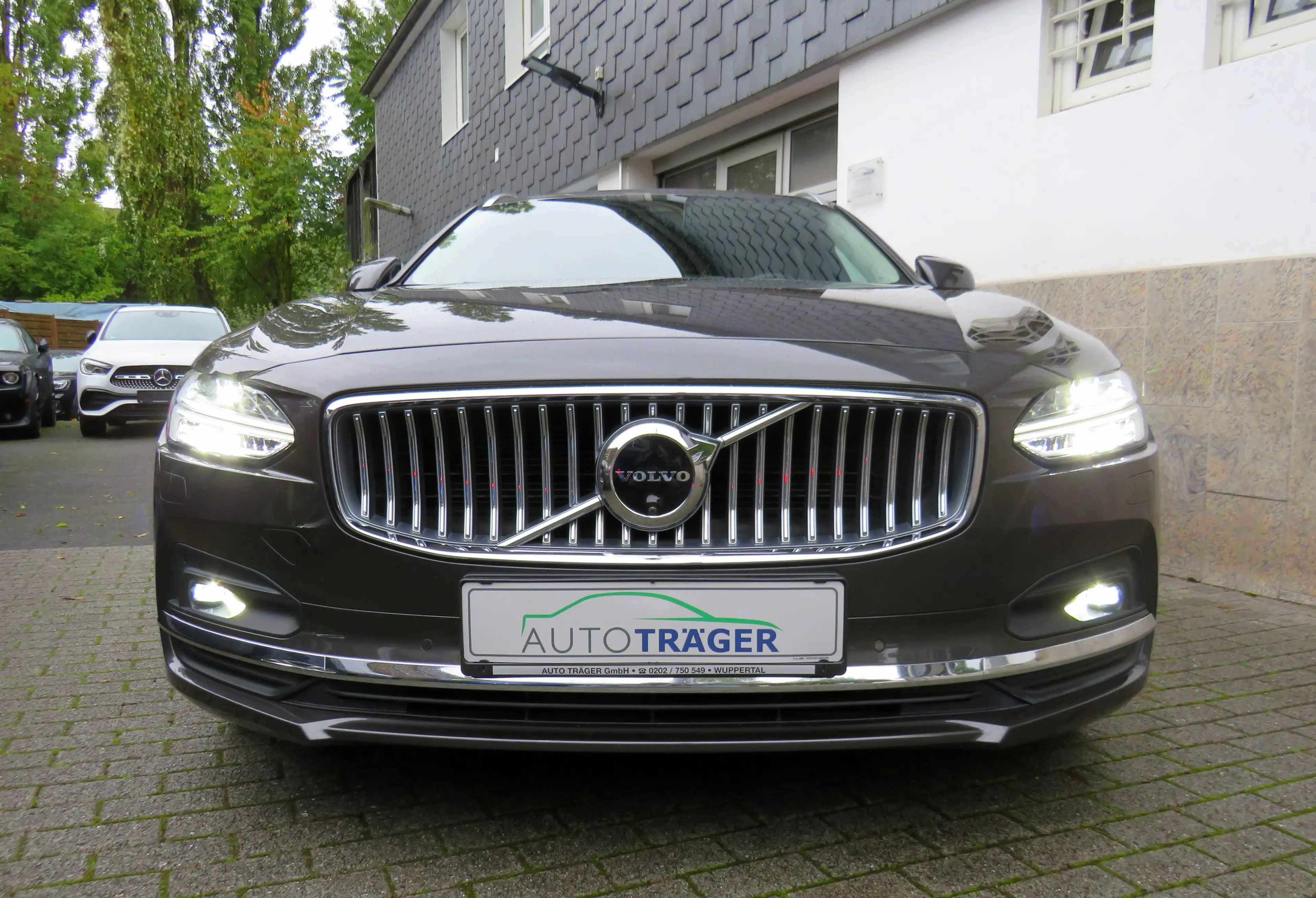 Volvo V90 Plus Bright // 360°-Kam / 20"-LM / Pilot Assist / harman-kardon / 4 x SHZ — photo 8