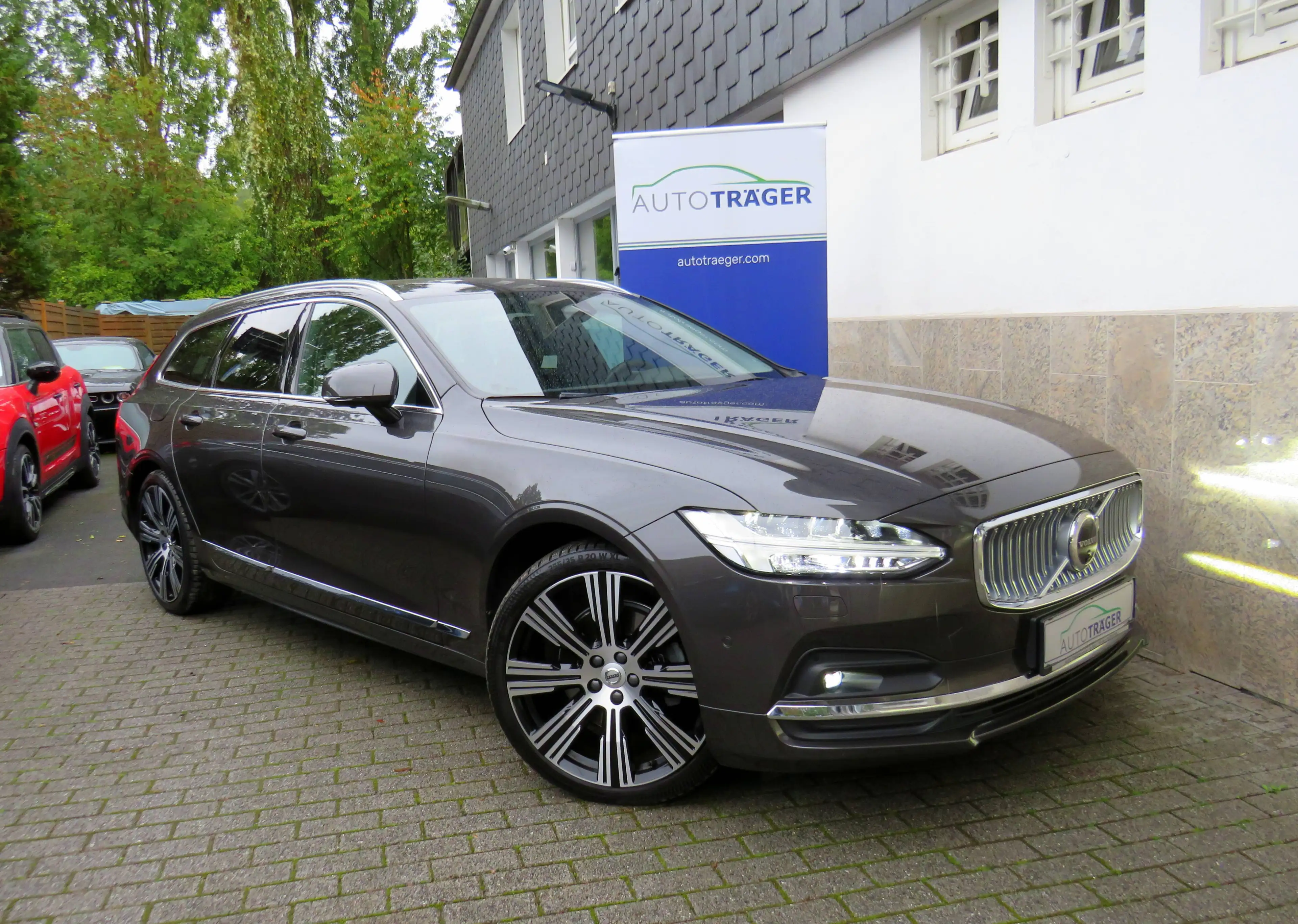 Volvo V90 Plus Bright // 360°-Kam / 20"-LM / Pilot Assist / harman-kardon / 4 x SHZ