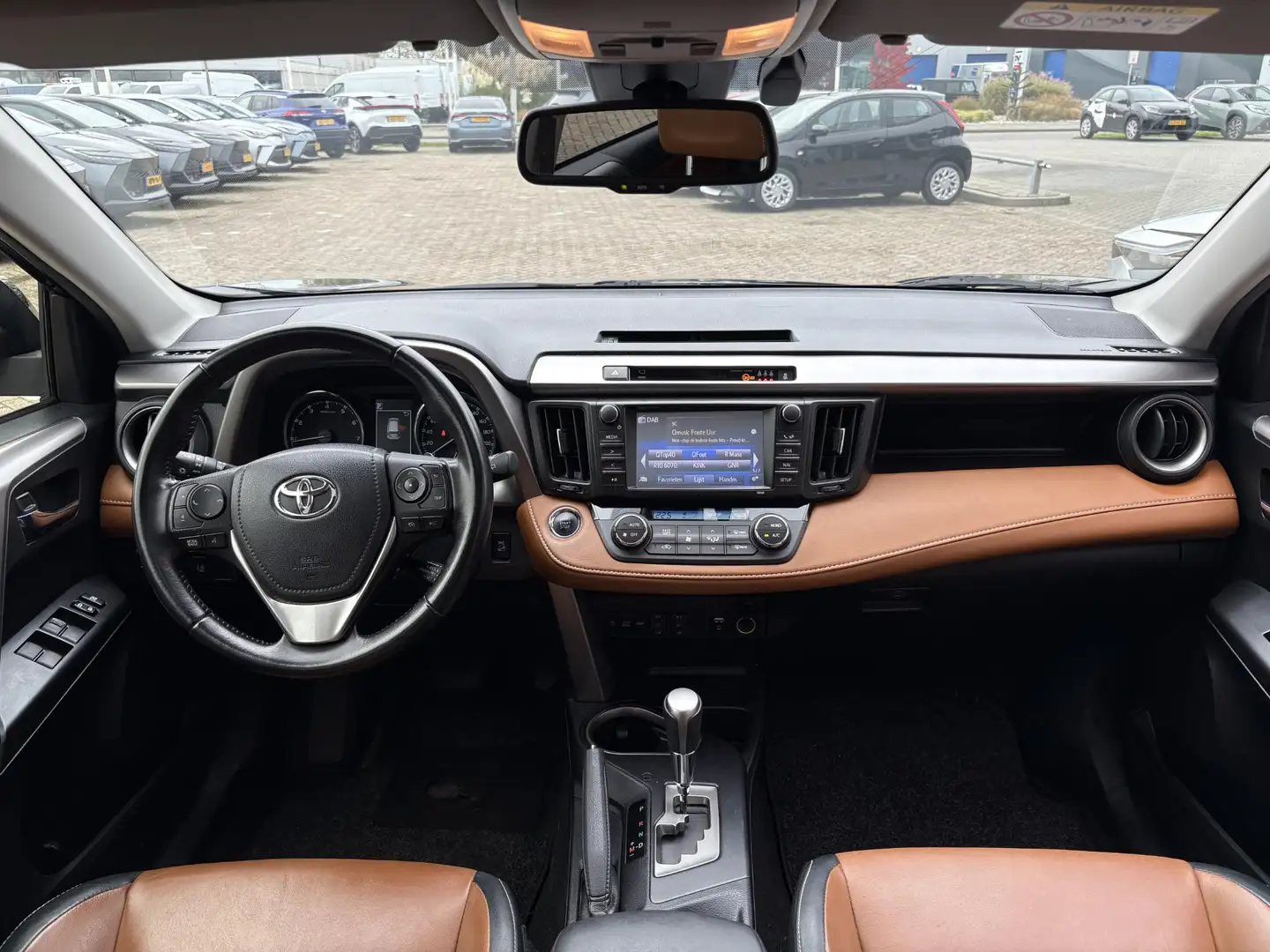 Toyota RAV 4 2.0 VVT-i AWD Executive Business Noir - 2