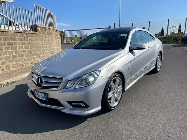 Mercedes-Benz E 250 Classe E - C207 Coupe Coupe cdi be Avantgarde