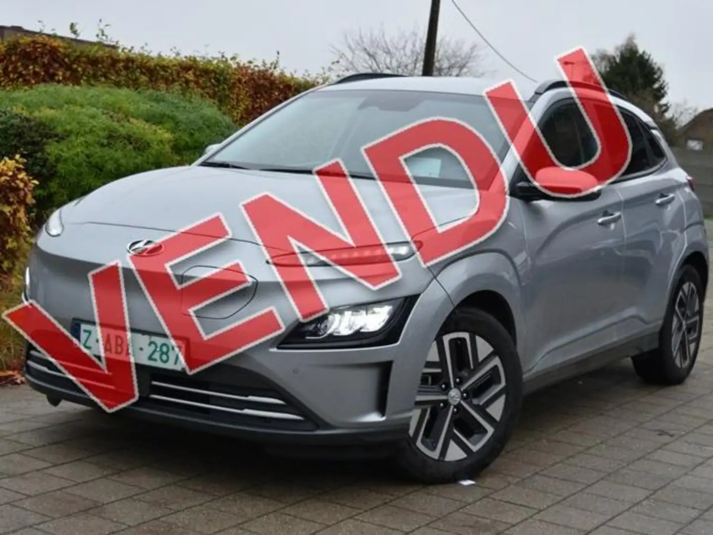 Hyundai KONA 64 kWh *FULL OPTION*373€ PAR MOIS SANS ACOMPTE Gris - 1