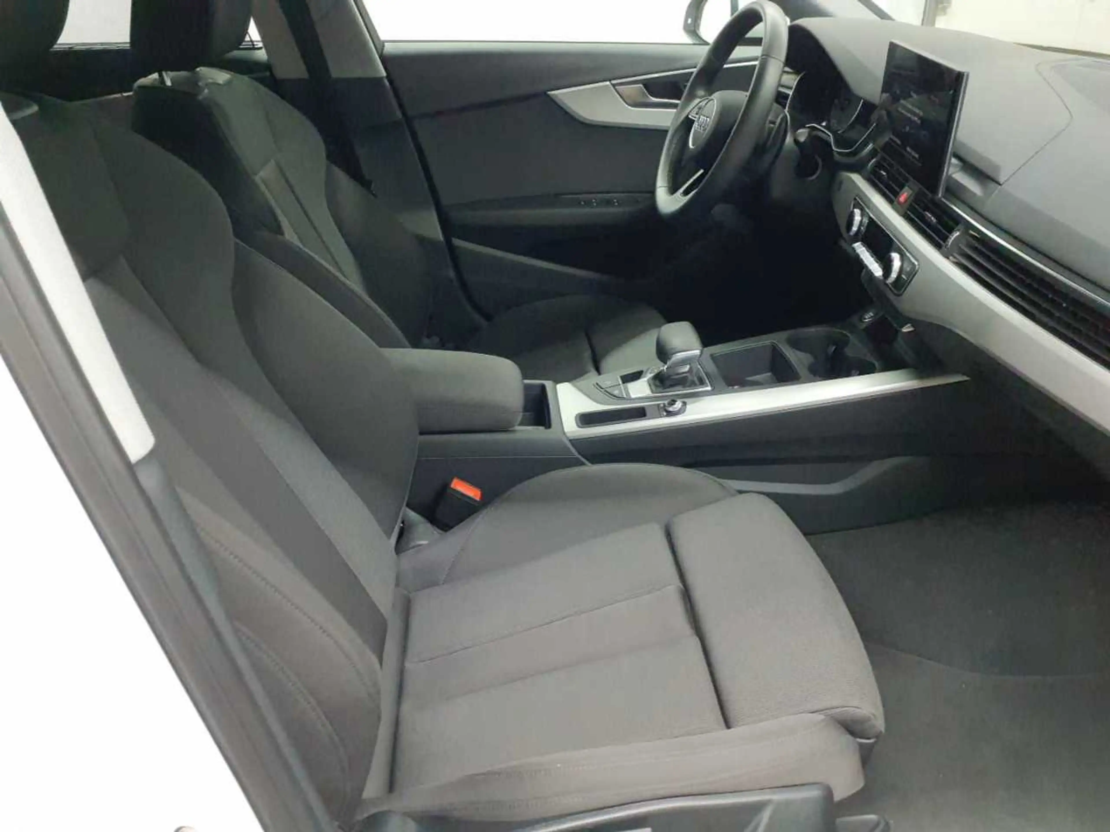 Audi A4 A4 35 TFSI S tronic S line Navi SHZ LED — photo 8