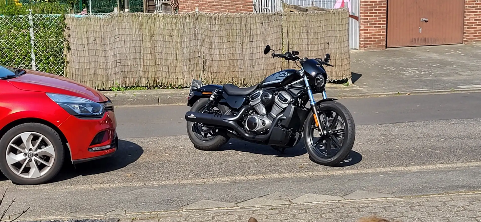 Harley-Davidson Sportster Harley-Davi Nightster 975 5HD Special Neufahrzeug Černá - 2