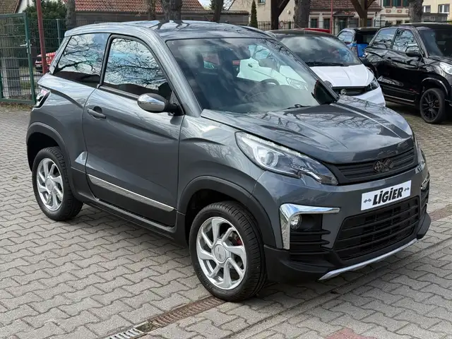 Ligier JS 60 DCI Airbag,Klima 45 KM/H Mopedauto