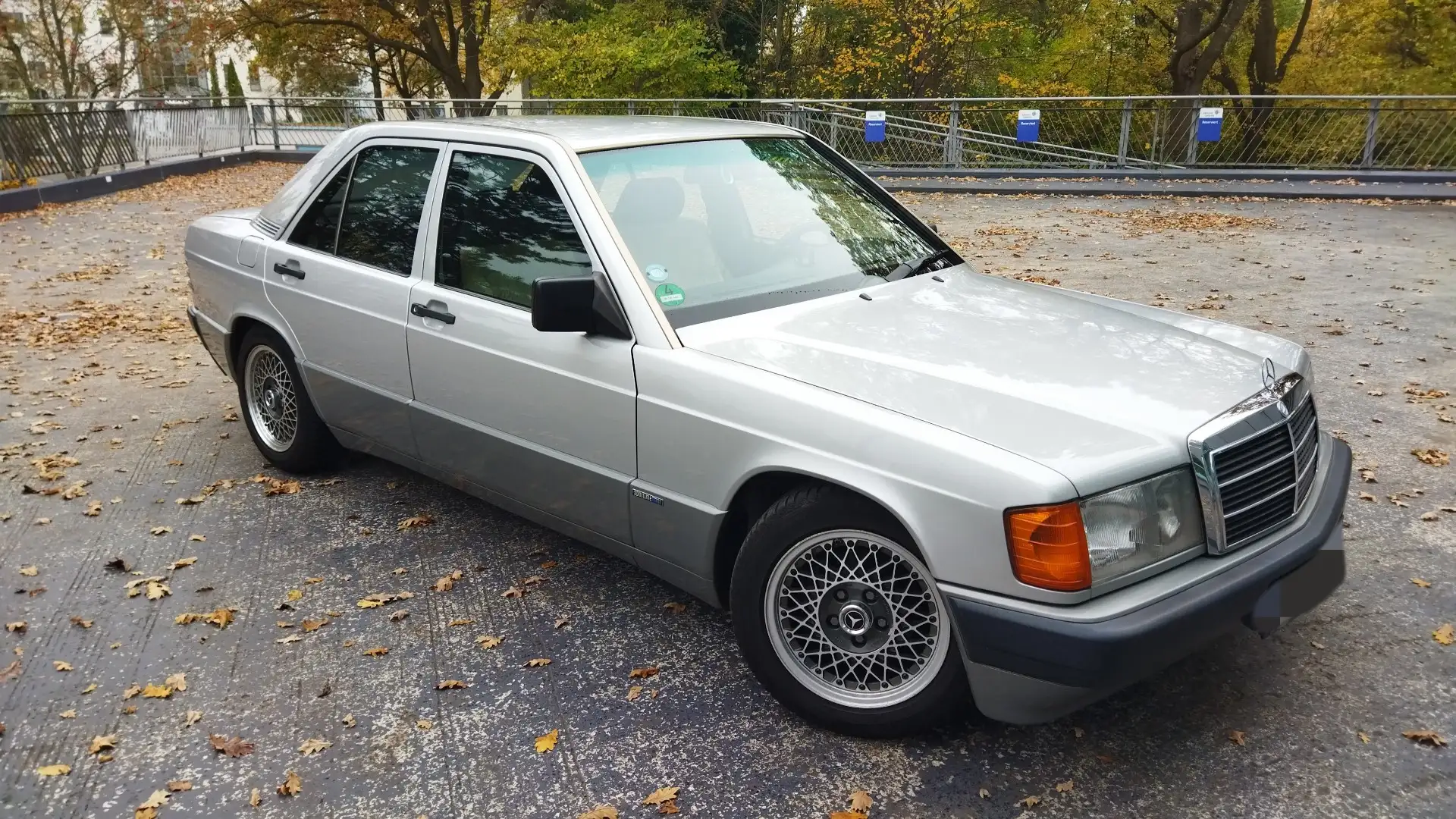 Mercedes-Benz 190 190 E 1.8 (201.018) Grau - 2