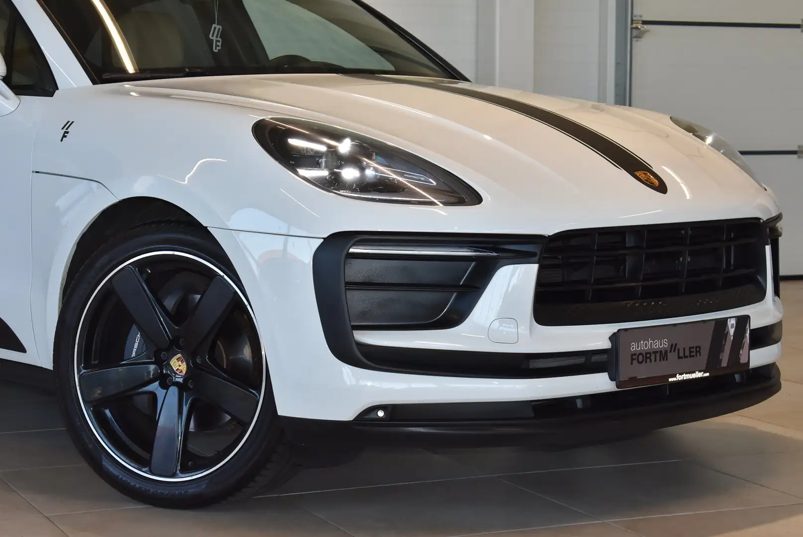 Porsche Macan //21" Sport Classic //Panorama Weiß - 2