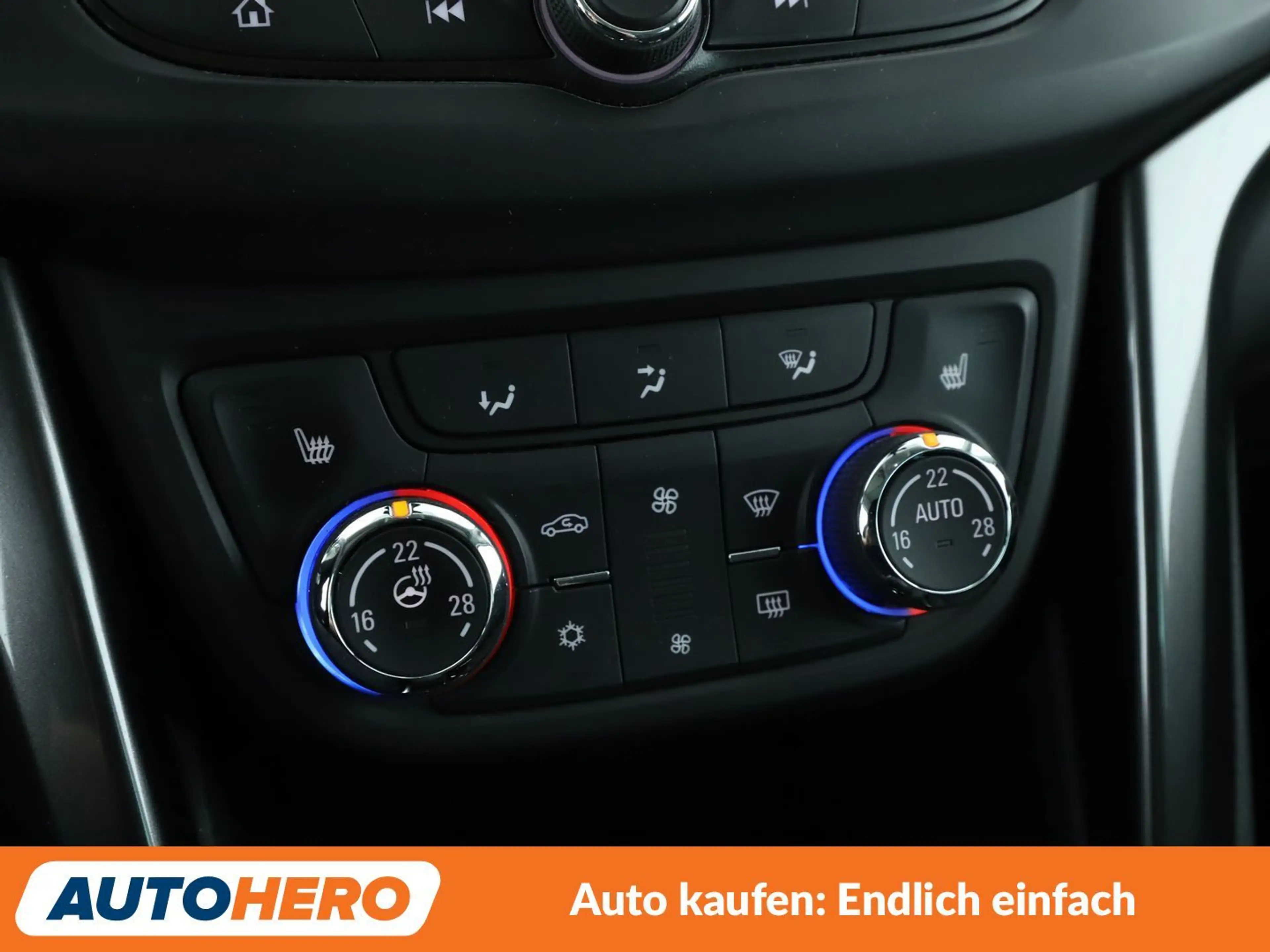 Opel Zafira Tourer 1.6 SIDI Turbo Innovation Aut.*CAM*NAVI*TEMPO* — photo 23