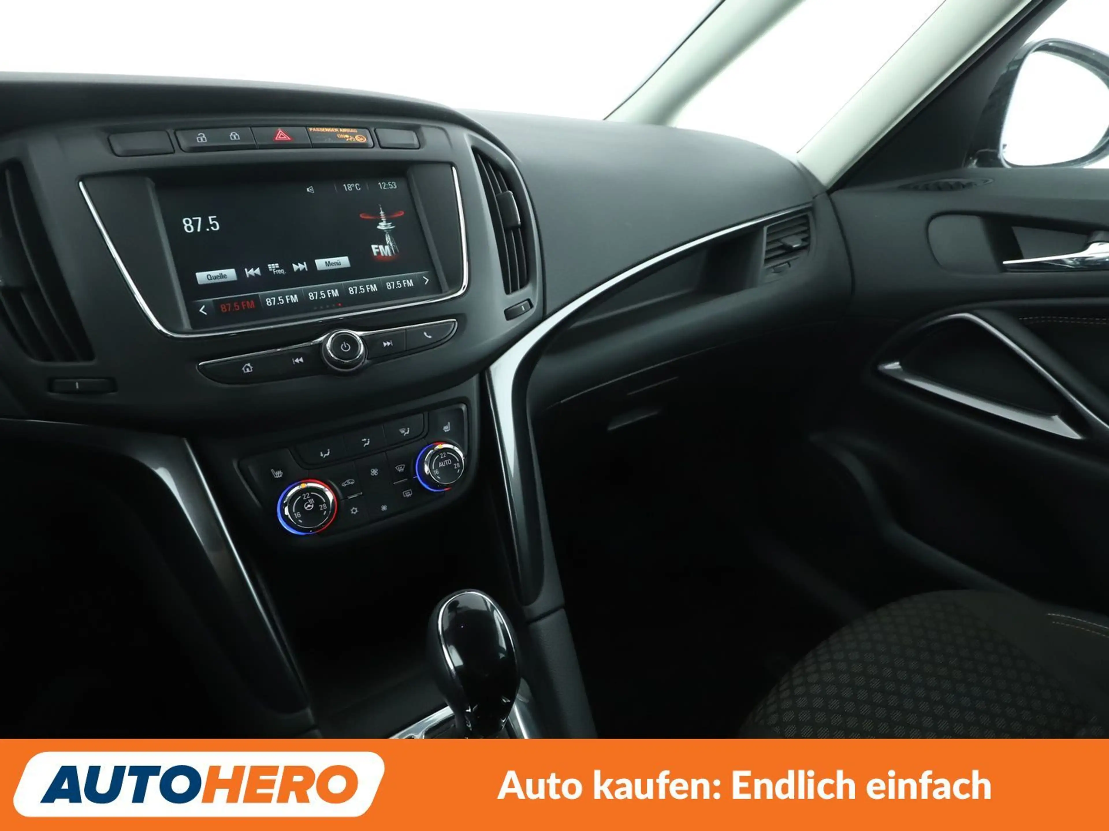 Opel Zafira Tourer 1.6 SIDI Turbo Innovation Aut.*CAM*NAVI*TEMPO* — photo 25