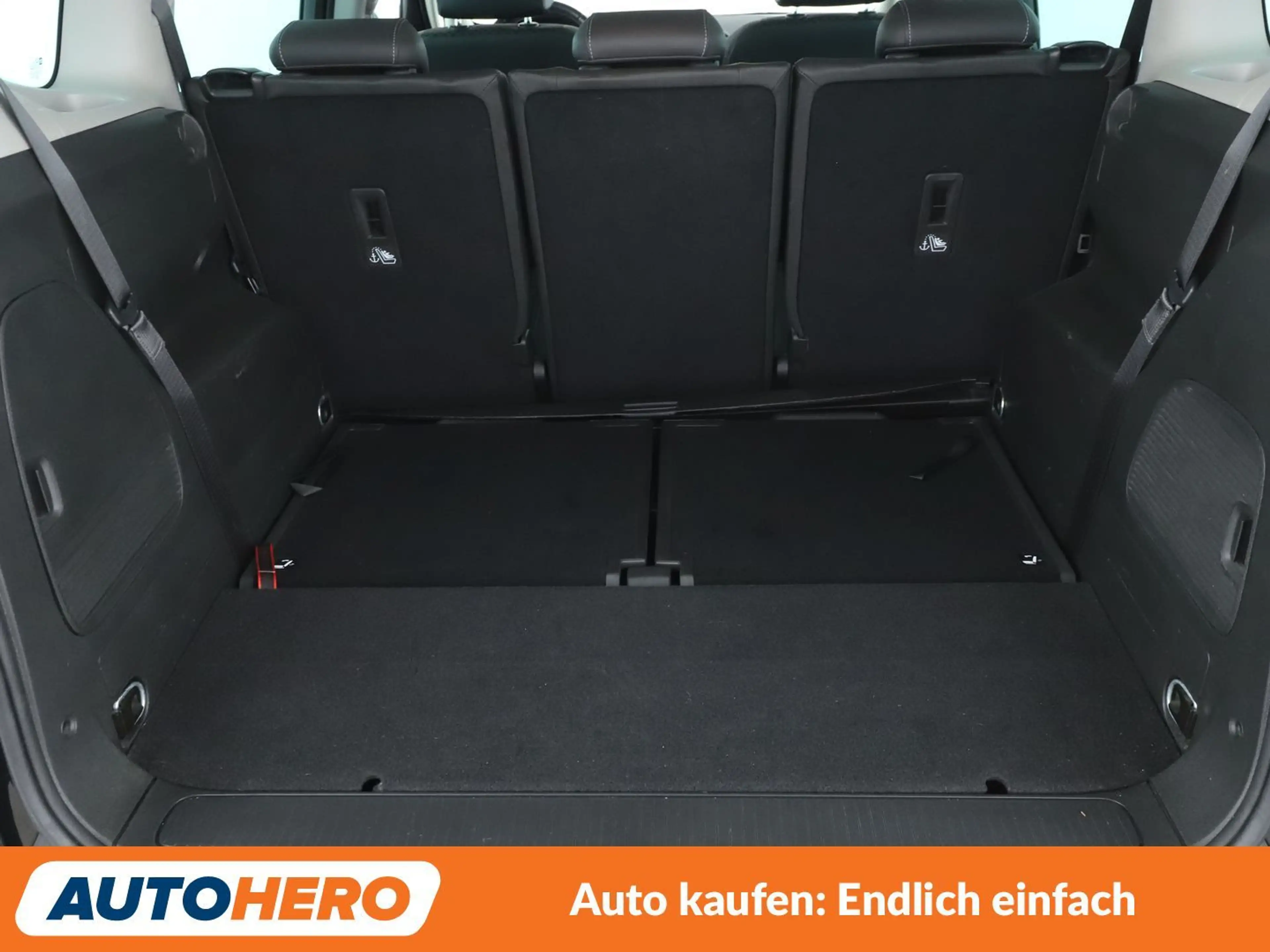 Opel Zafira Tourer 1.6 SIDI Turbo Innovation Aut.*CAM*NAVI*TEMPO* — photo 17