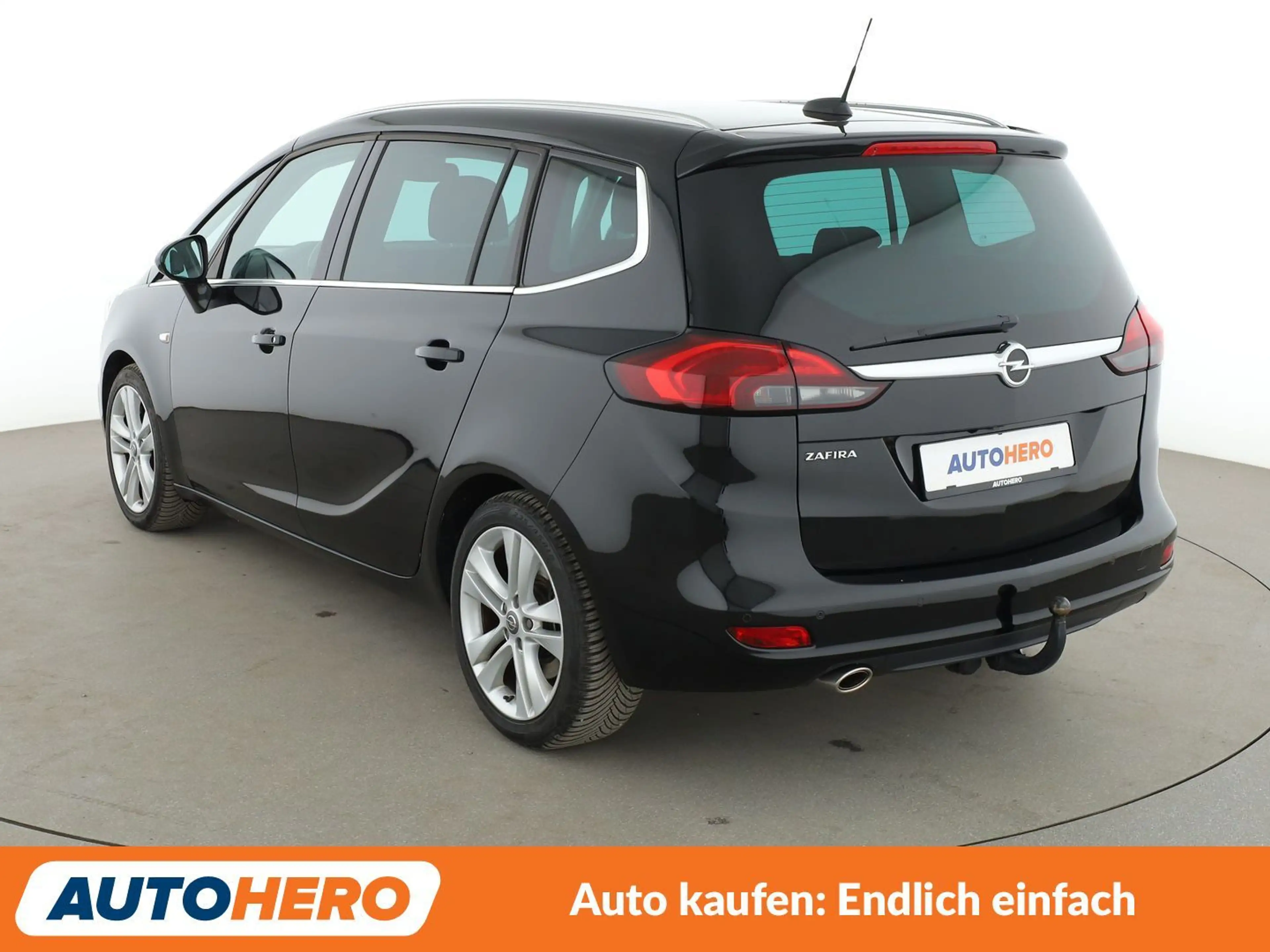 Opel Zafira Tourer 1.6 SIDI Turbo Innovation Aut.*CAM*NAVI*TEMPO* — photo 4