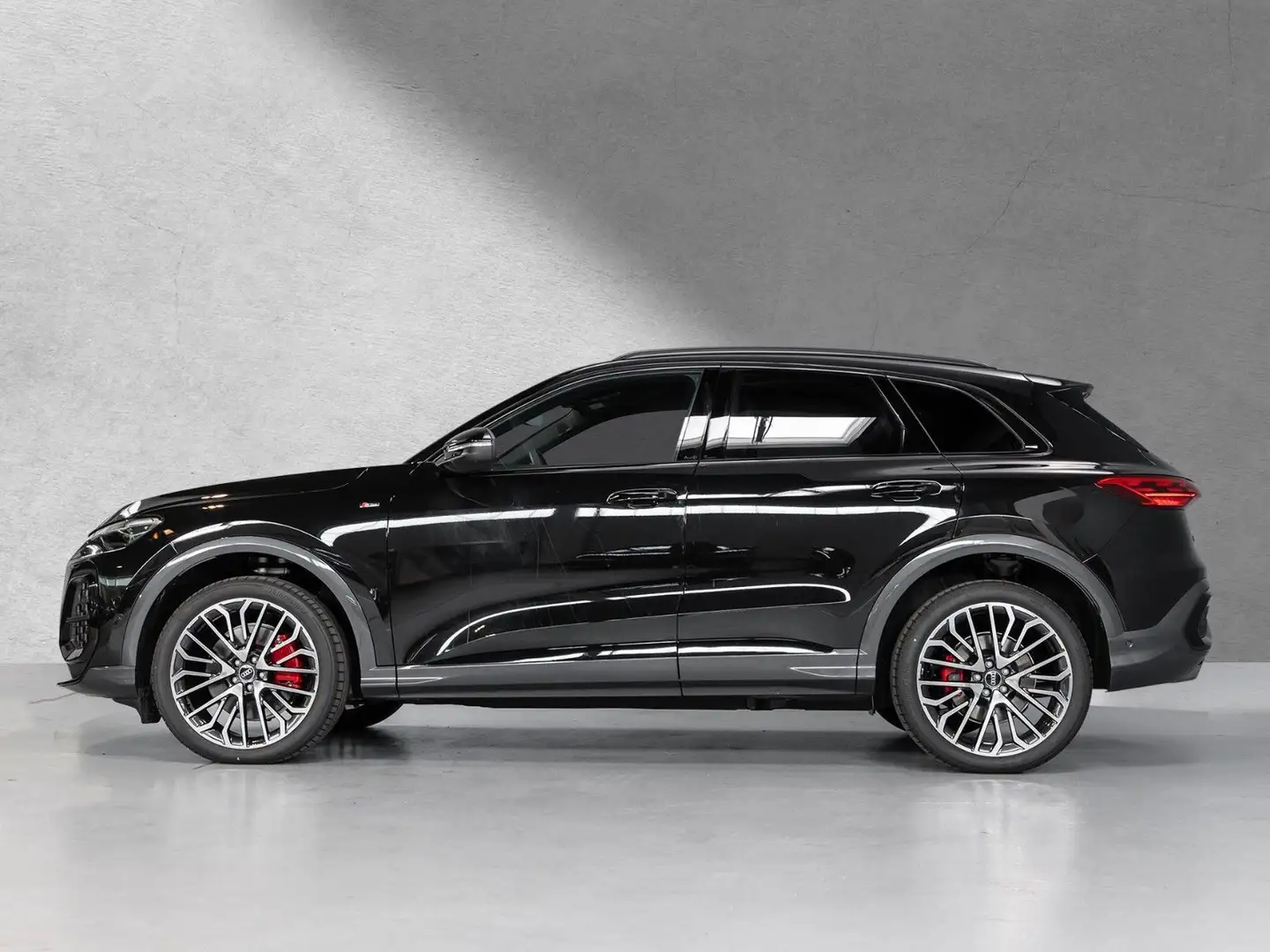 Audi Q5 2.0 TDI 150 kW Quattro NEUES MODELL 2026 Zwart - 1