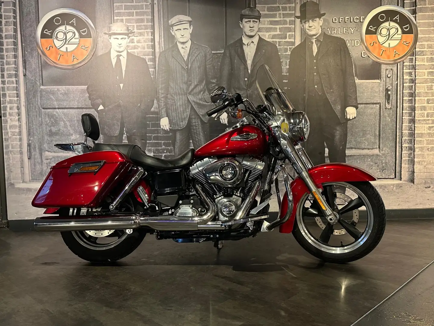 Harley-Davidson Dyna Switchback Rouge - 1