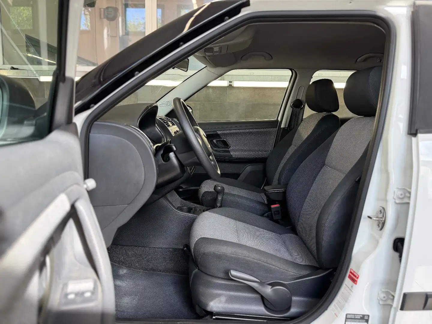 Skoda Fabia Cool Edition Klima Musikanlage USB 2. Hand Weiß - 2