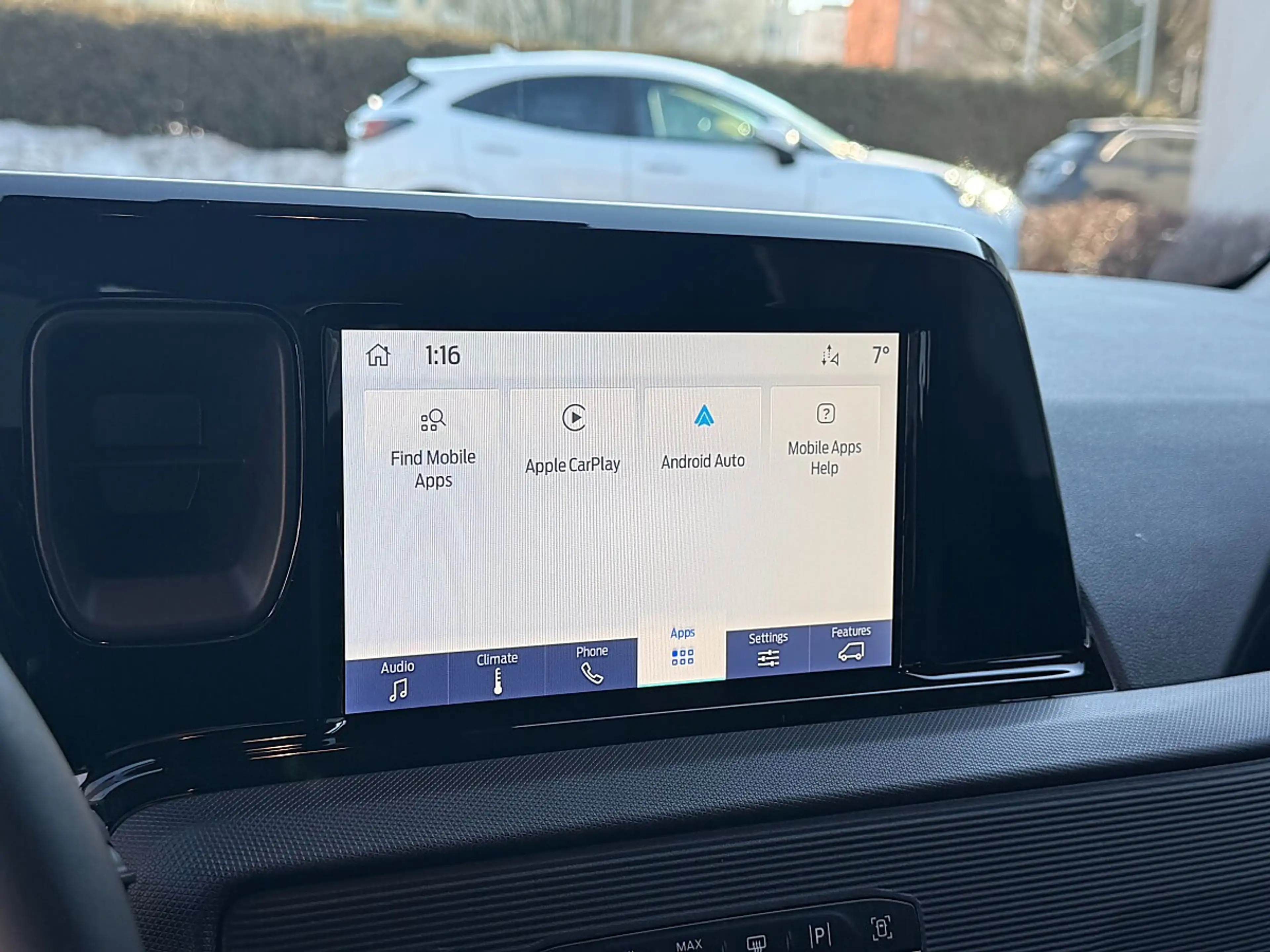 Ford Tourneo Courier 1,0 EcoBoost Titanium — photo 14