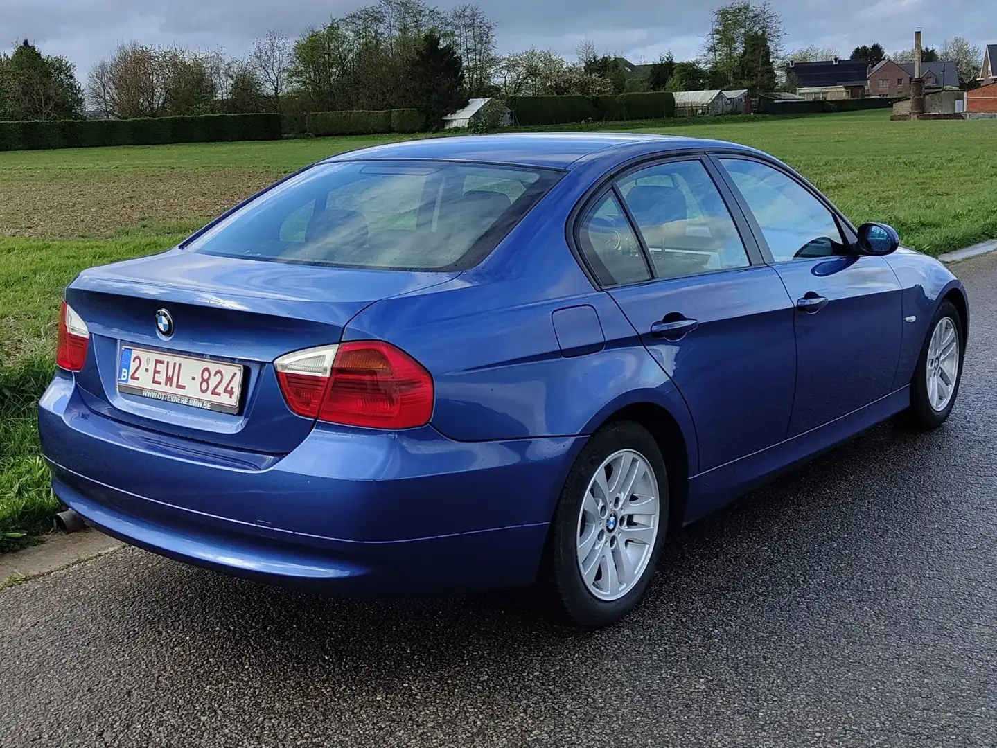 BMW 320 gekeurd voor verkoop Blauw - 2