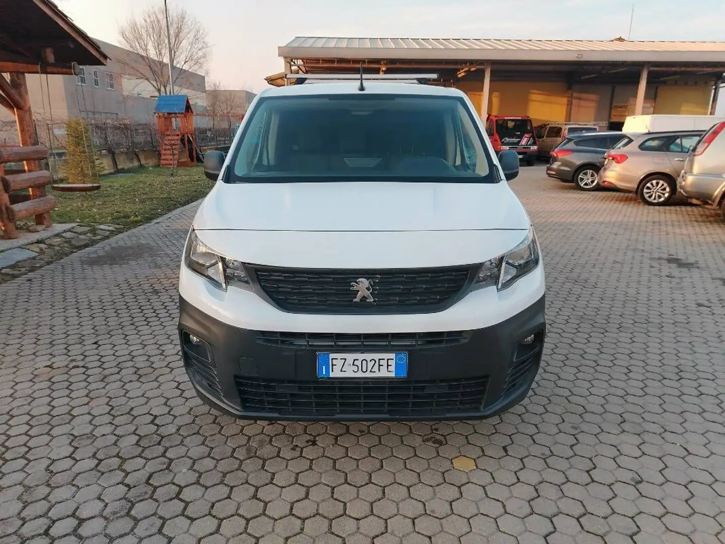Peugeot Partner 1.6 bluehdi 100cv L1 Grip 10q S&S E6.1 Weiß - 2