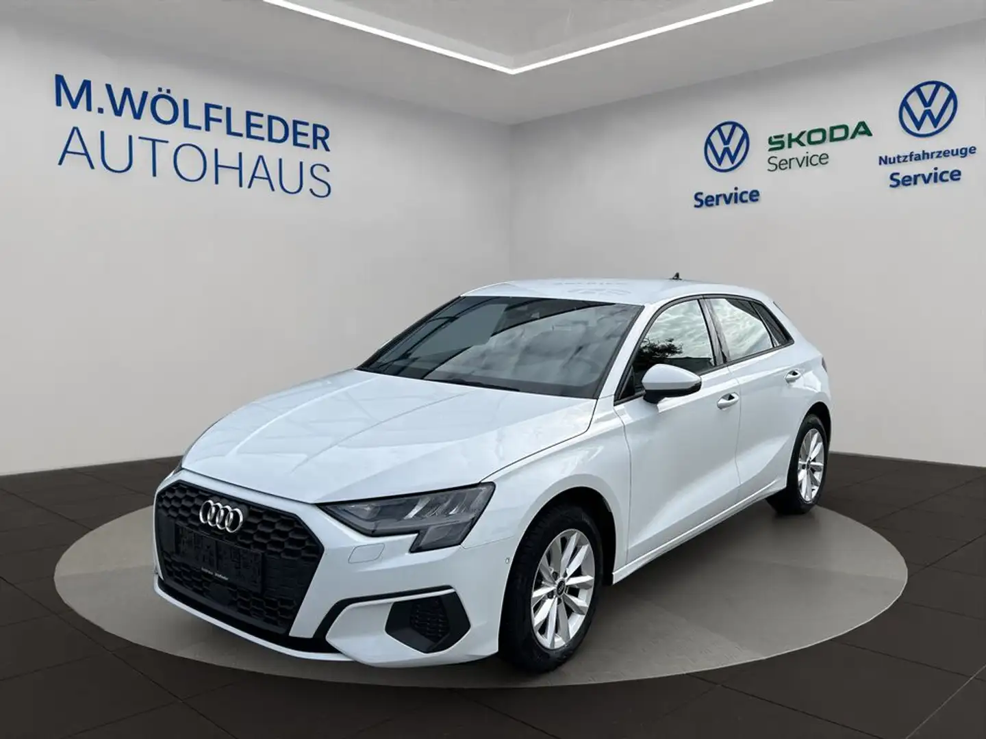 Audi A3 Sportback 30 TDI Weiß - 1