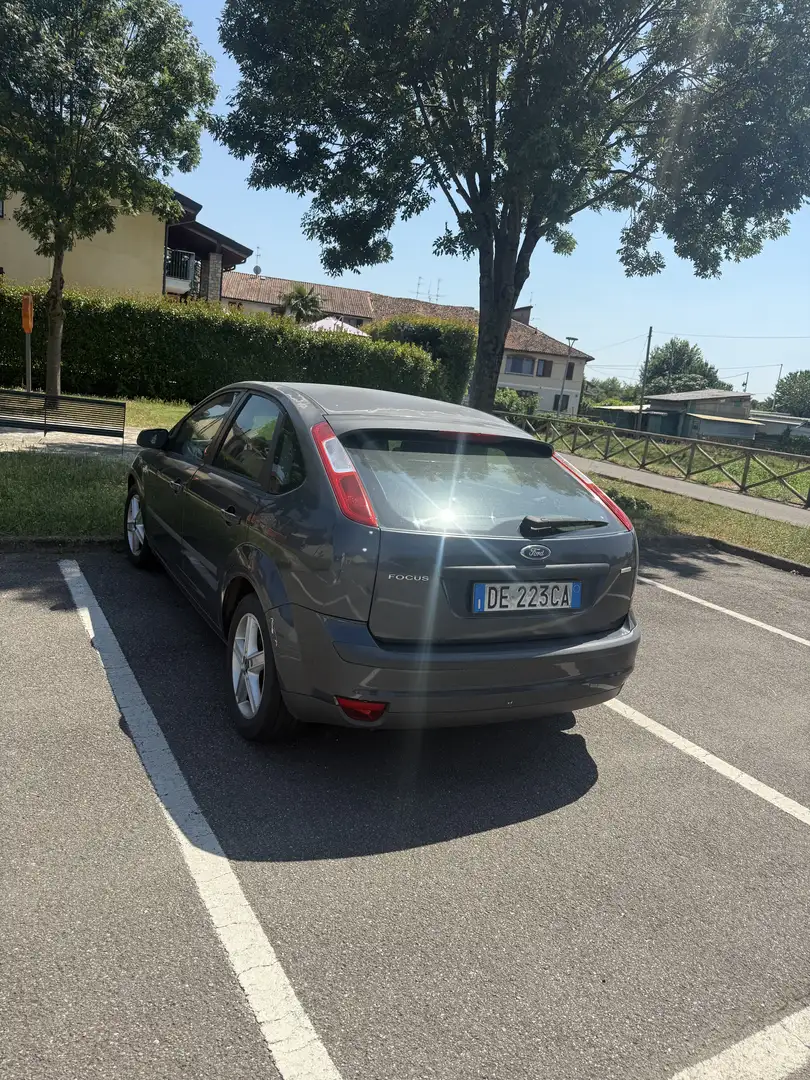 Ford Focus 5p 1.6 tdci 90cv - 1