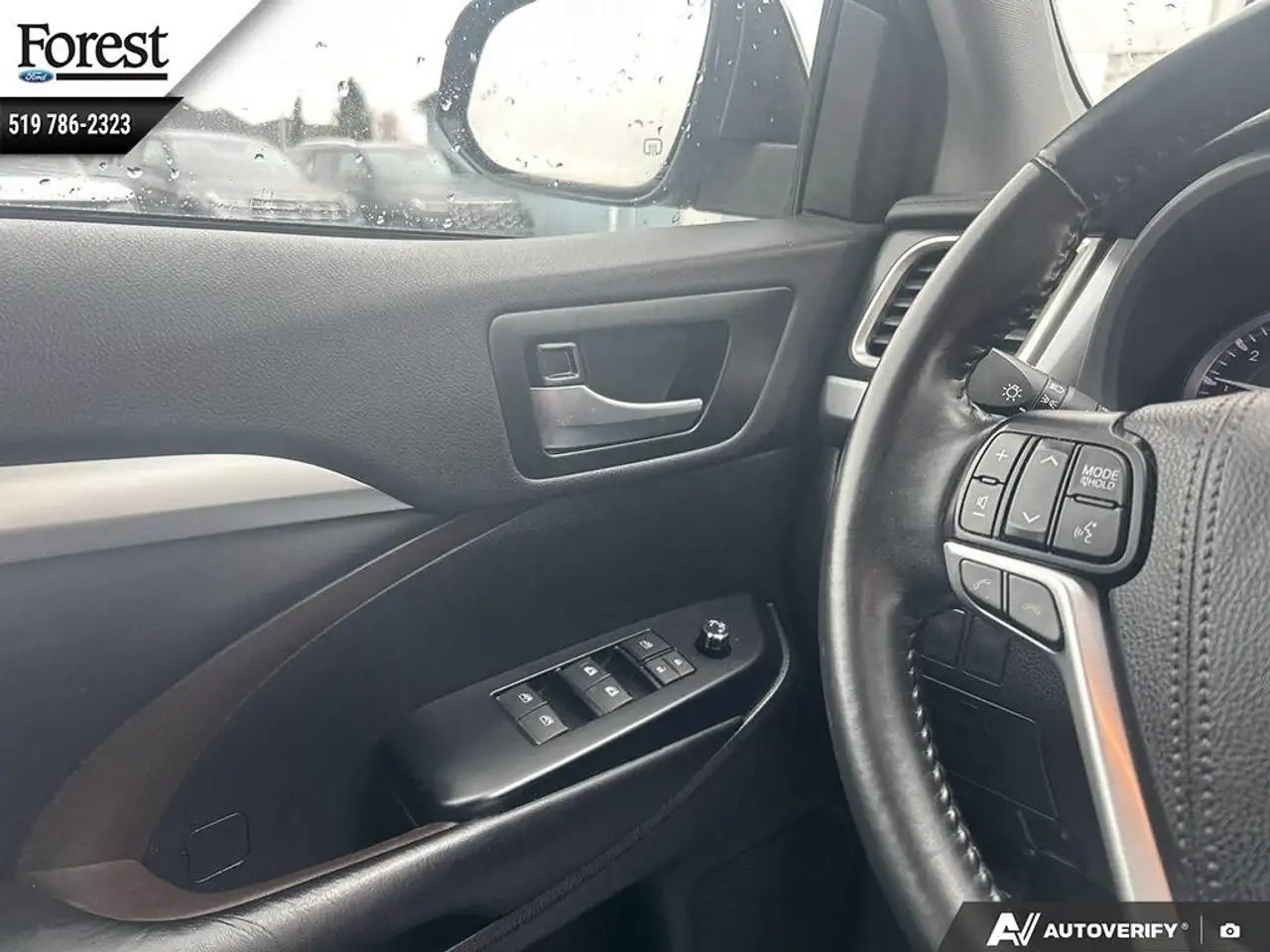 Toyota Highlander снимка Toyota Highlander