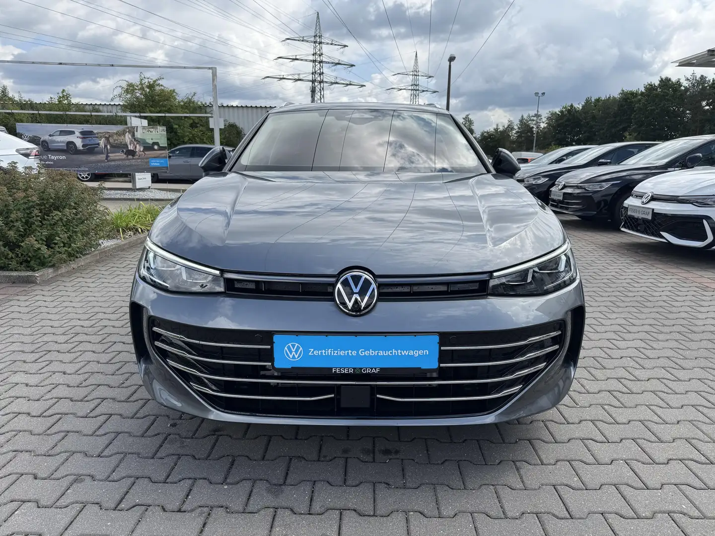 Volkswagen Passat 1.5 TSI eHybrid Elegance NAV MATRIX PANO Grau - 2