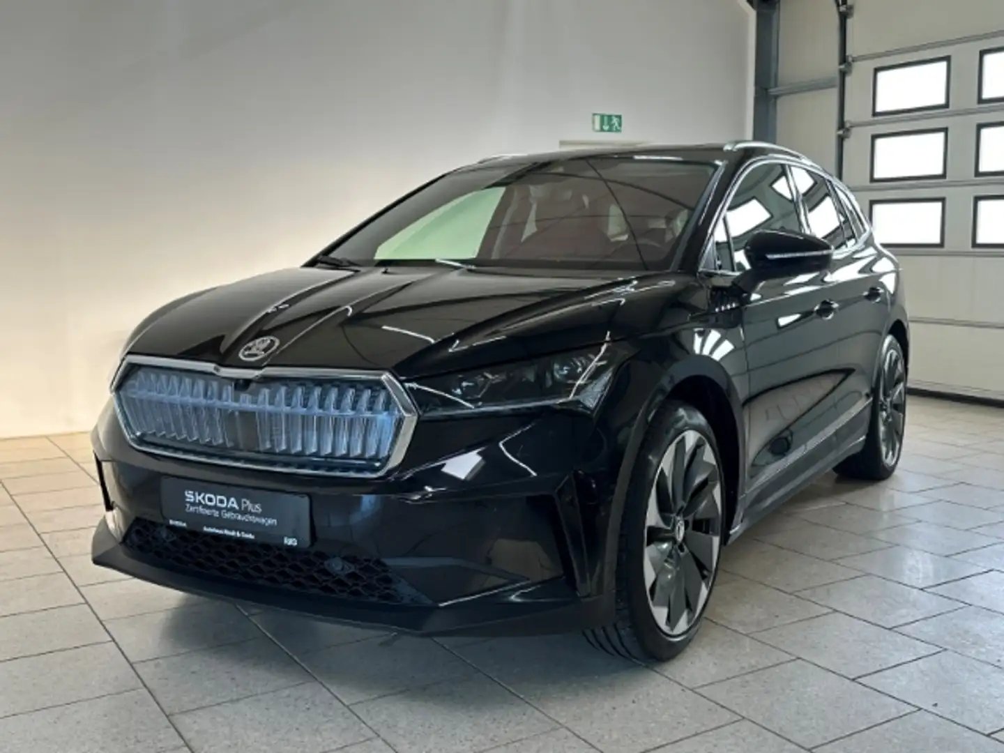 Skoda Enyaq 80 Suite HUD Navi ACC AHK 360° Pano Leder Schwarz - 2