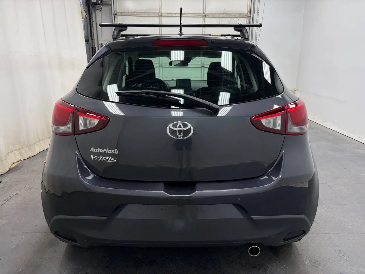 Toyota Yaris photo Toyota Yaris