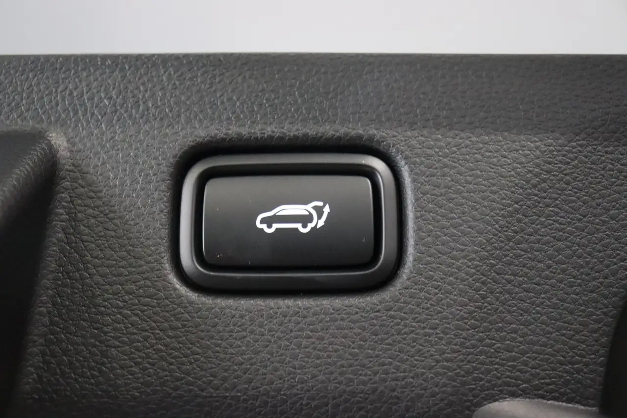 Kia Seltos снимка Kia Seltos