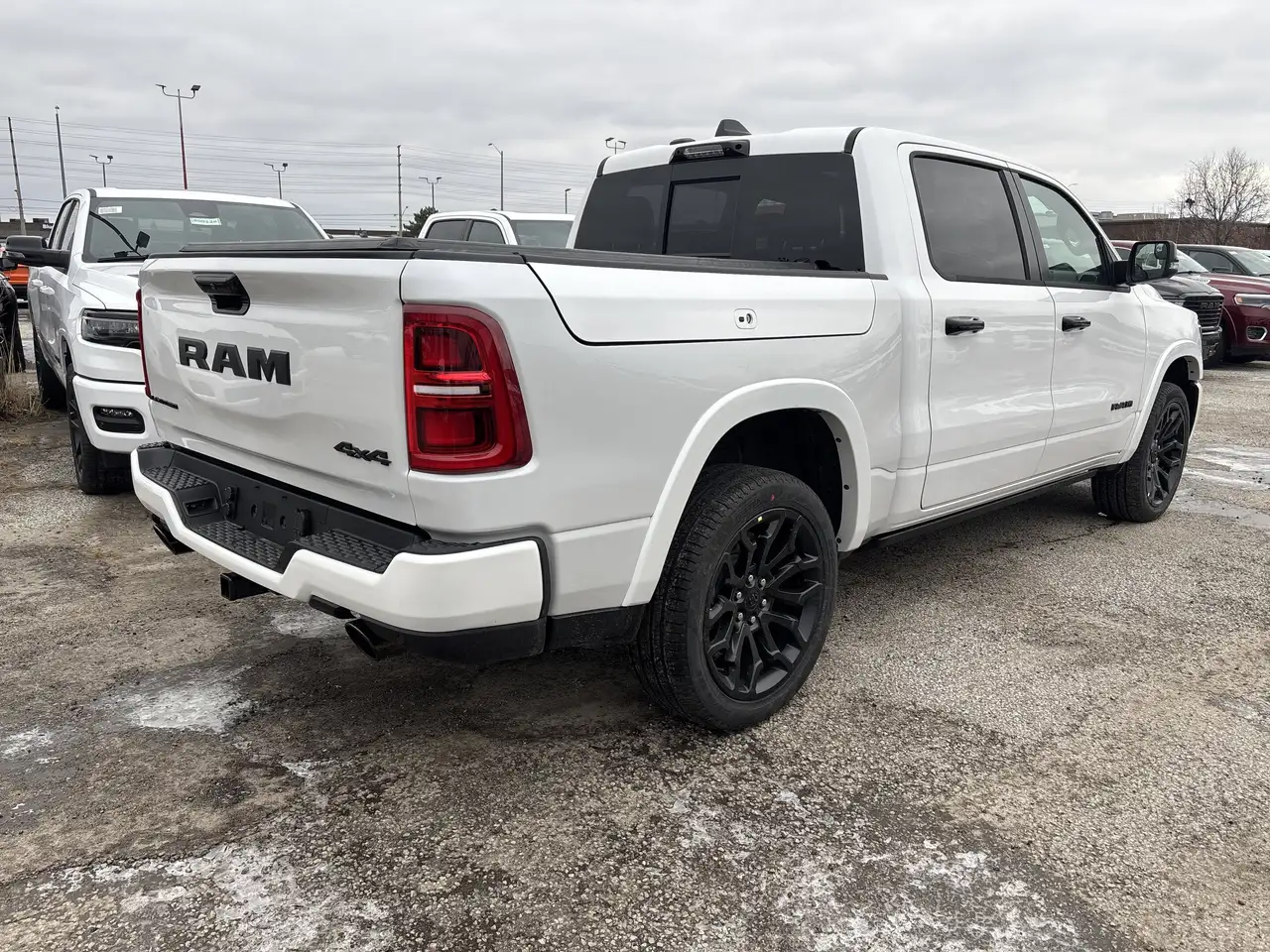 RAM 1500 снимка RAM 1500