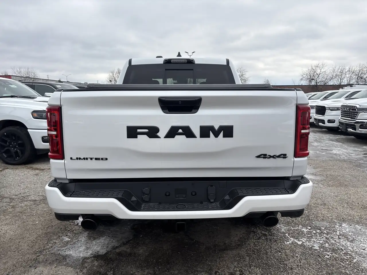 RAM 1500 снимка RAM 1500
