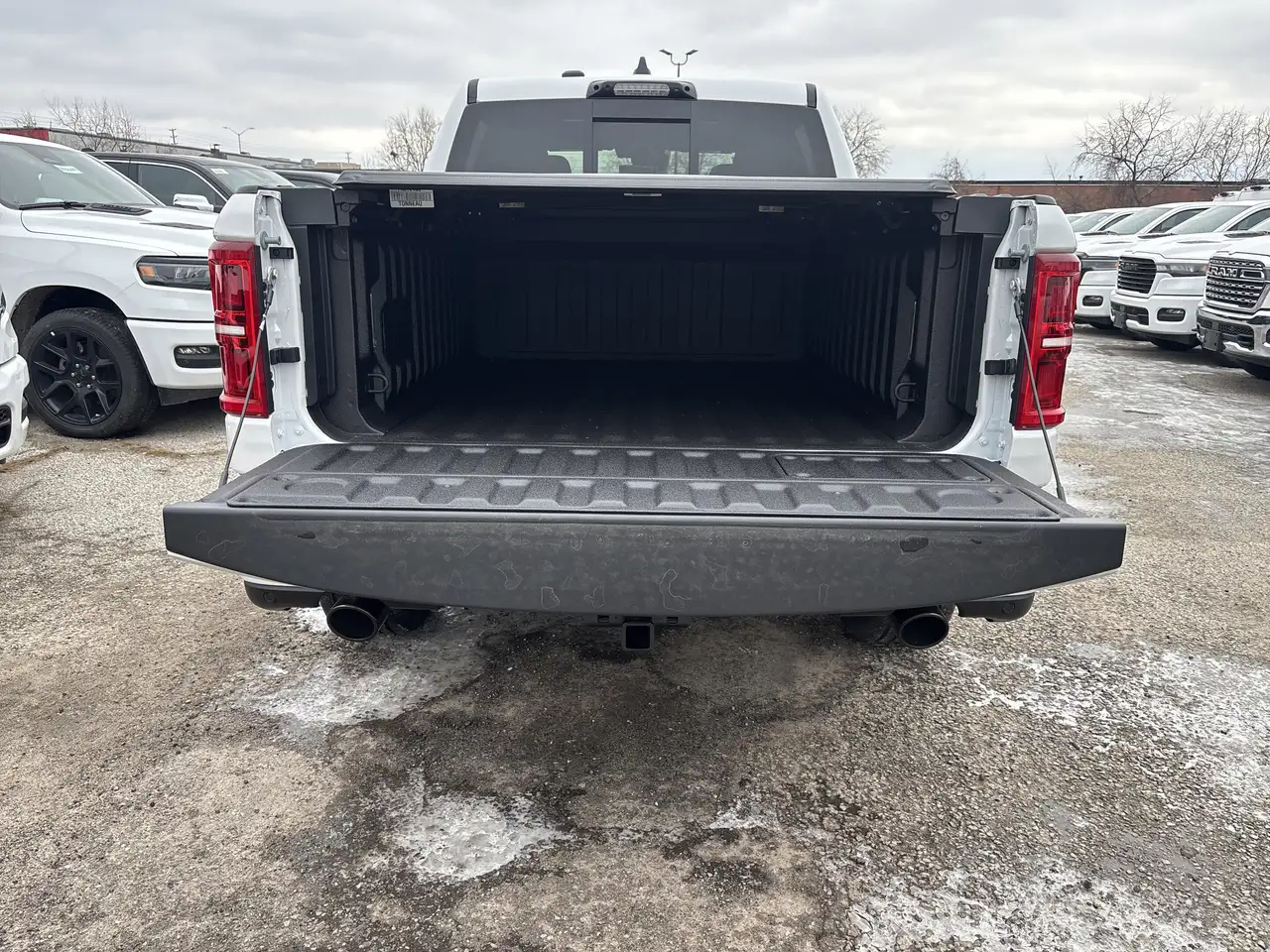 RAM 1500 снимка RAM 1500
