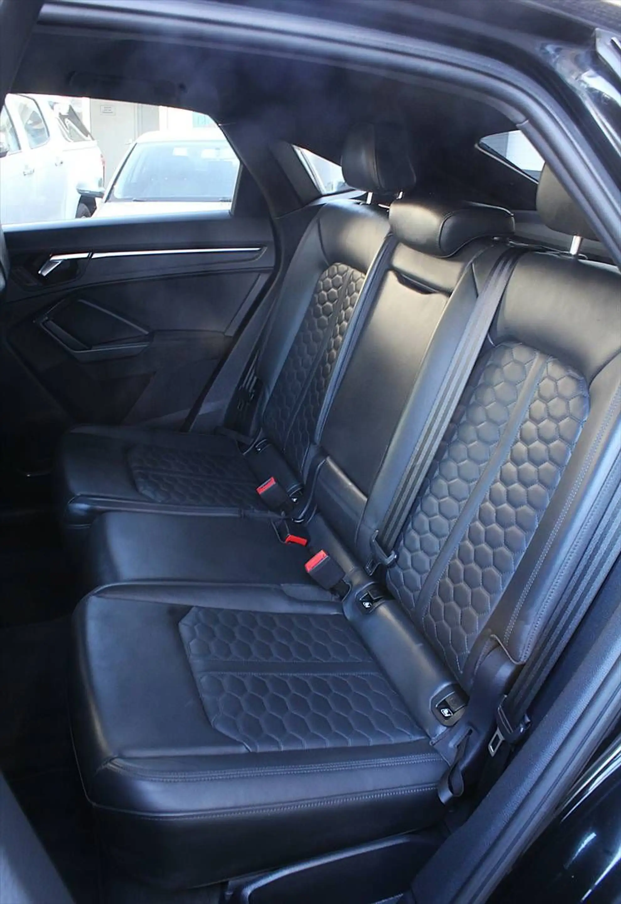 Audi RS Q3 Sportback 280 km/h Panorama Alu 21 — photo 5