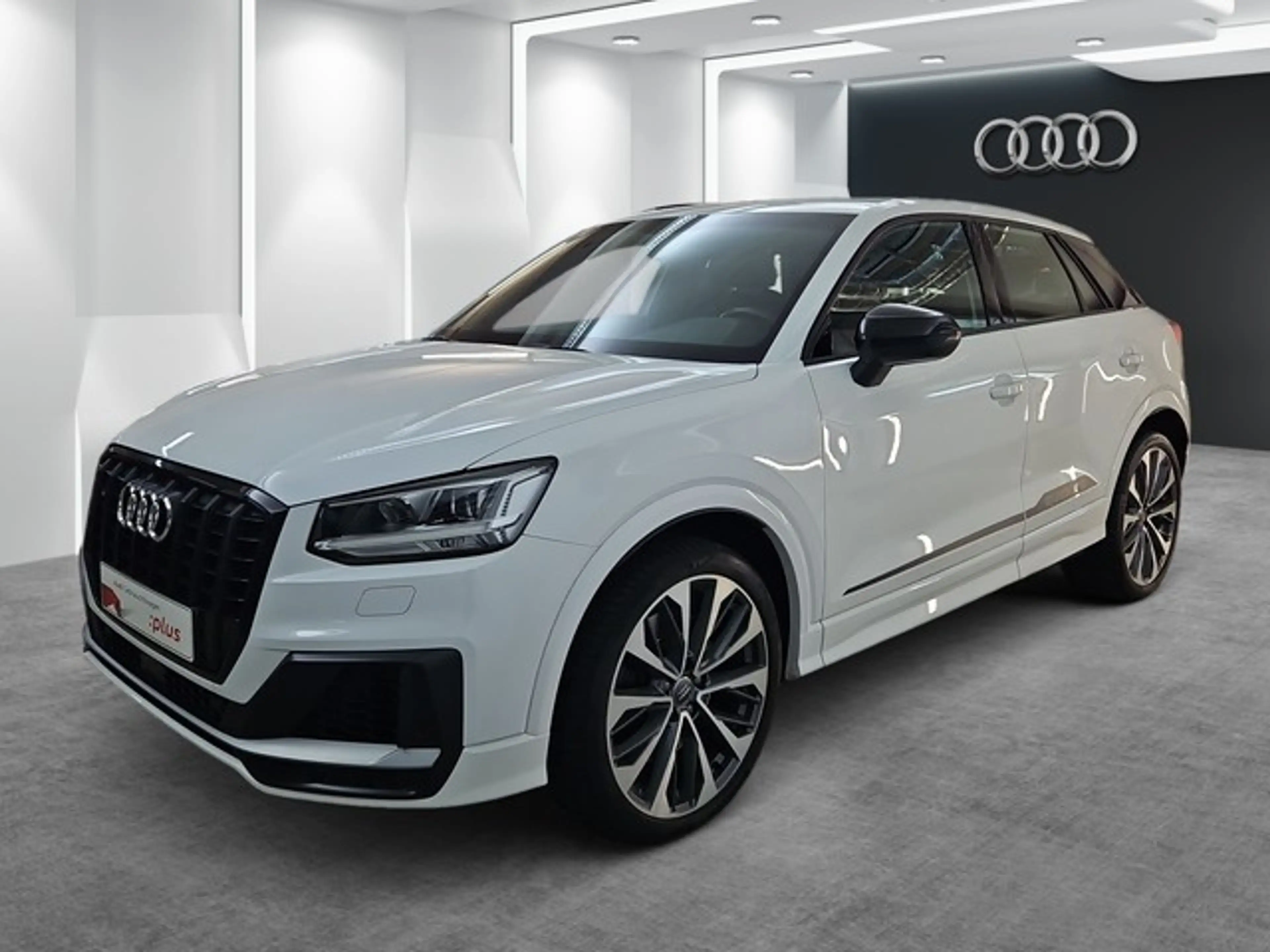 Audi SQ2 2.0TFSI quattro KAMERA NAVI EINPARKH SITZH — photo 2
