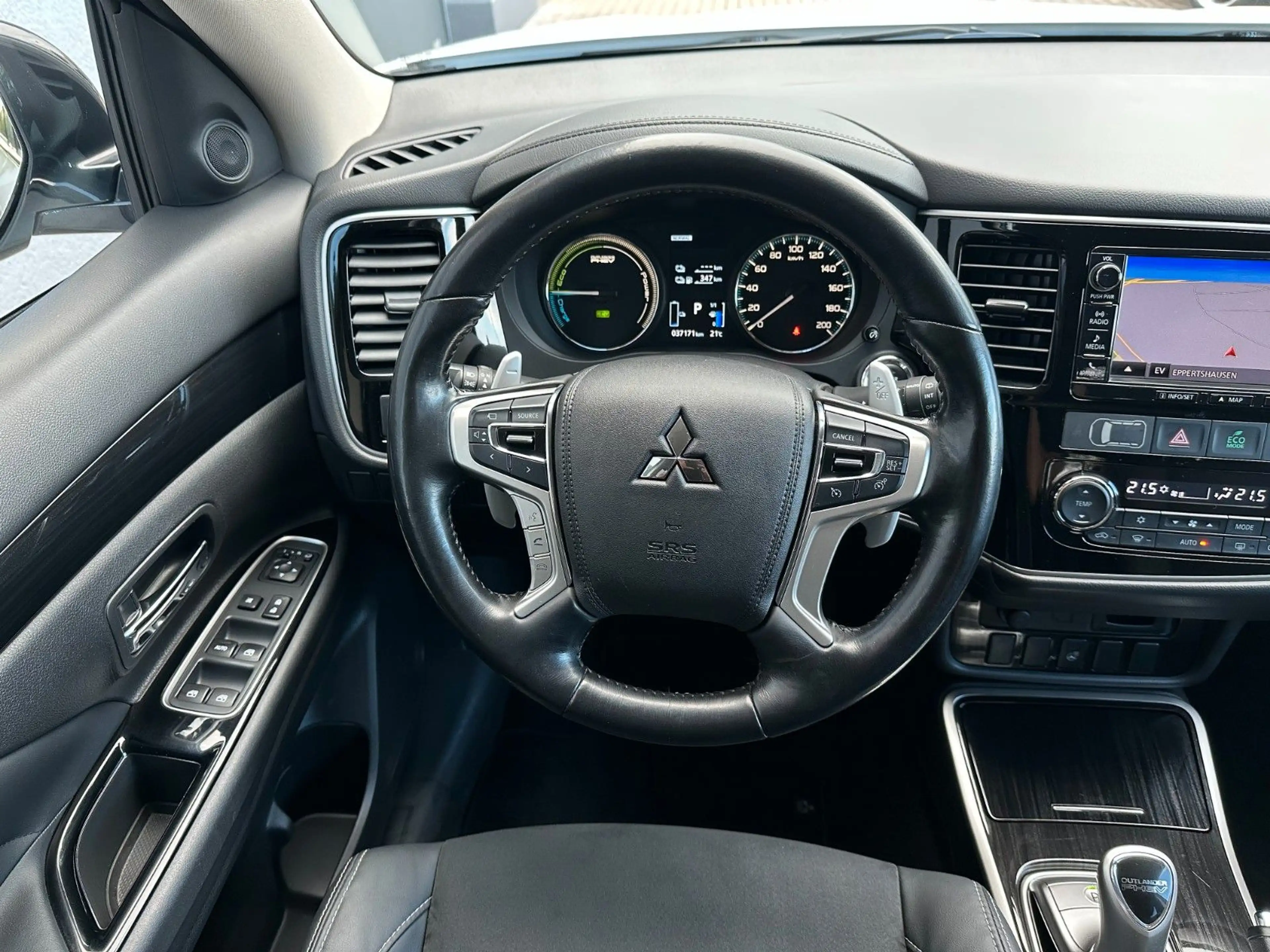 Mitsubishi Outlander PHEV Plus 4WD*1.Hand*Tempomat* — photo 15