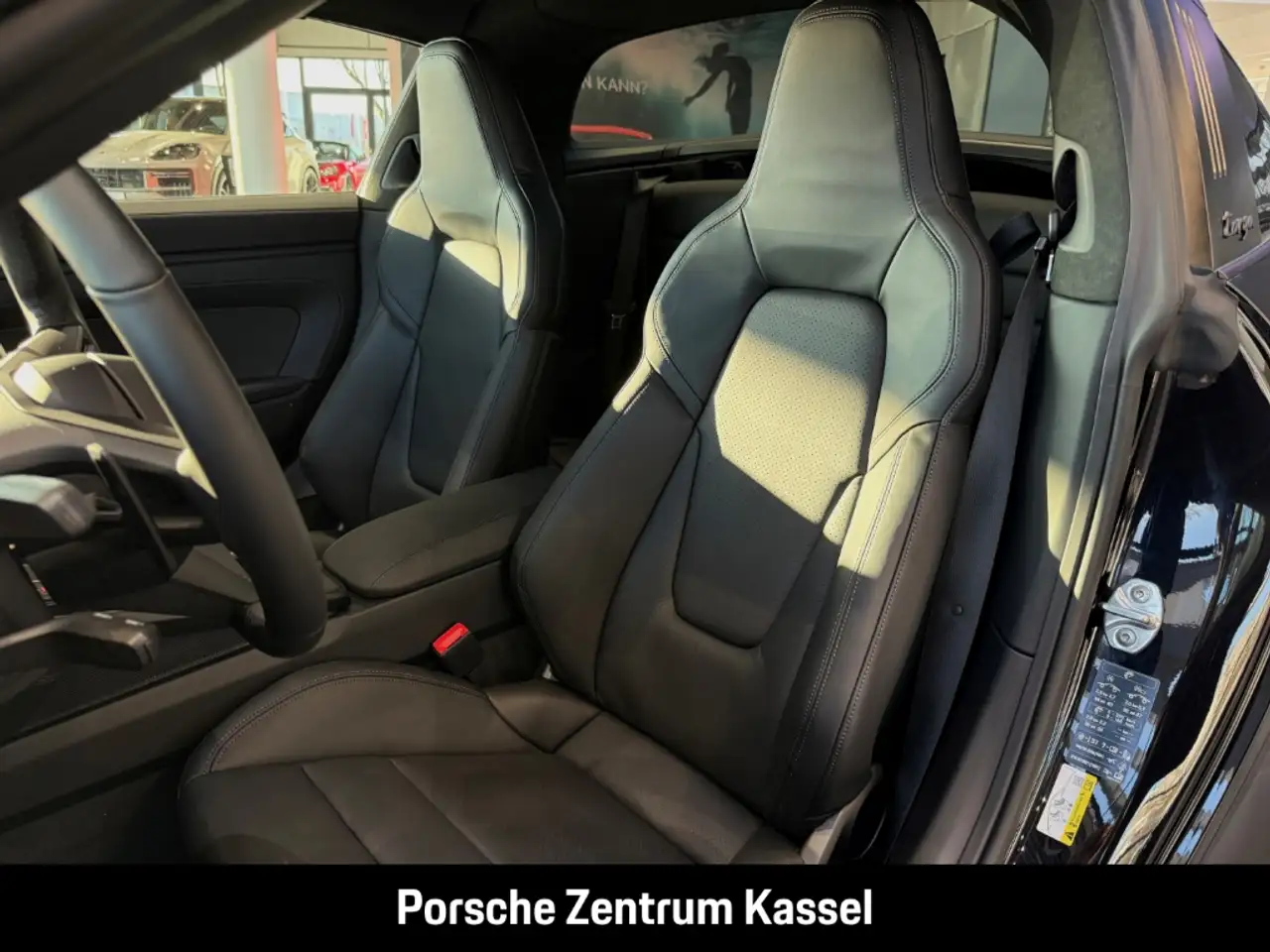 Porsche 992 911 Targa 4 GTS LED-Matrix HA-Lenkung BOSE 12